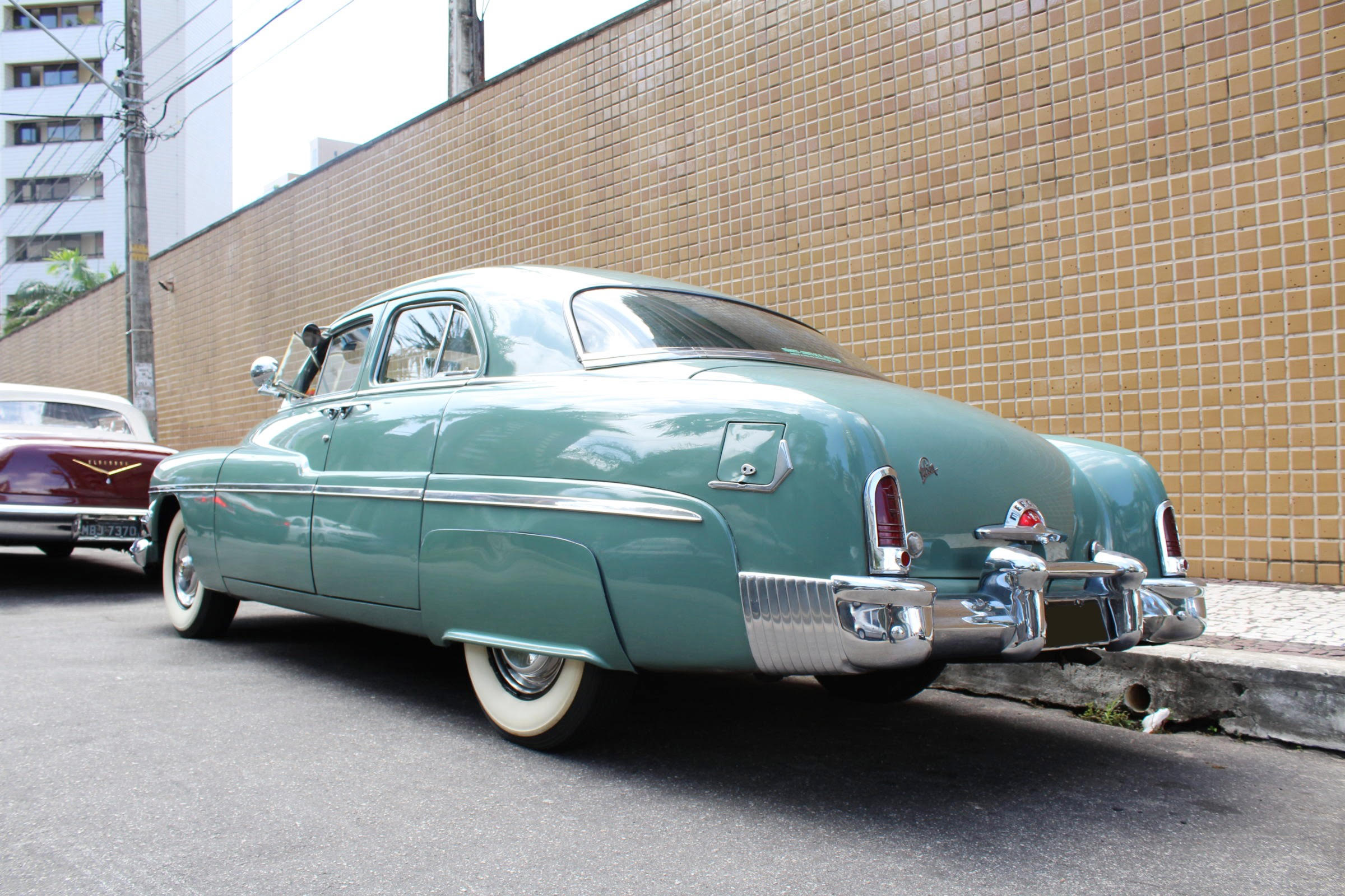 1951-Mercury-Eight-thegarage