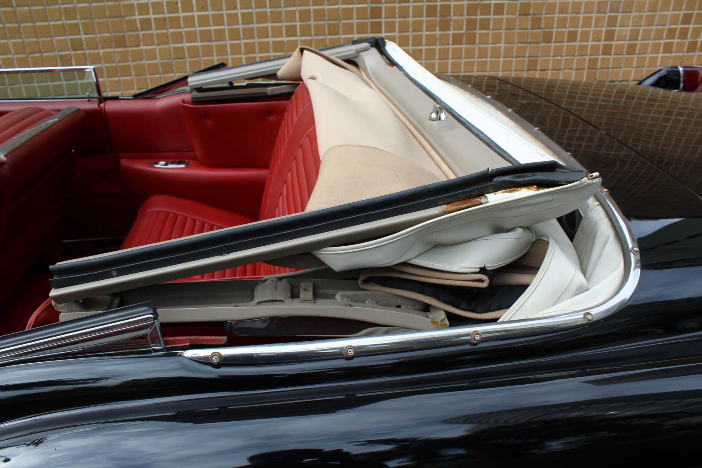 1955-Cadillac-Eldorado-thegarage