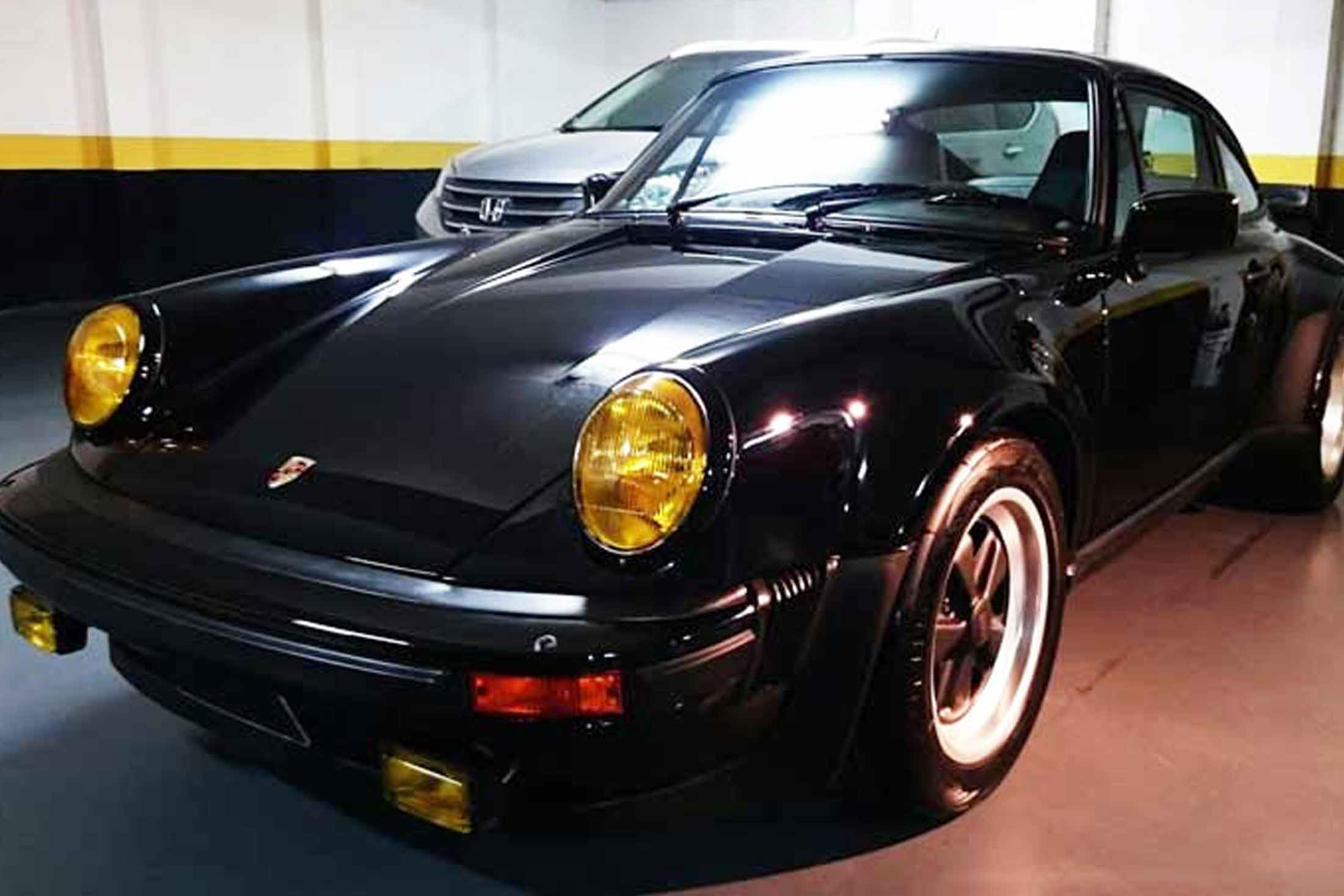 Porsche 930