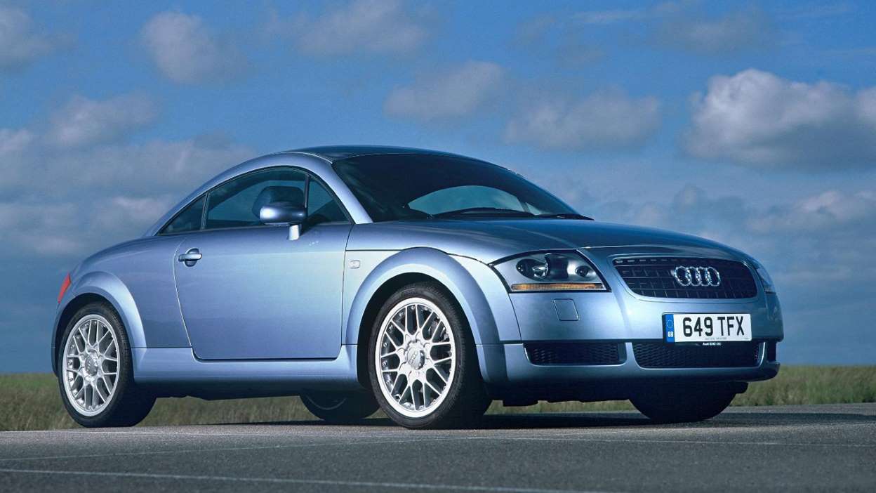 AUDI TT