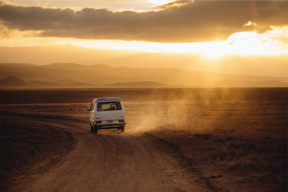 boss-fight-stock-images-photos-free-dusty-road-car-960x641