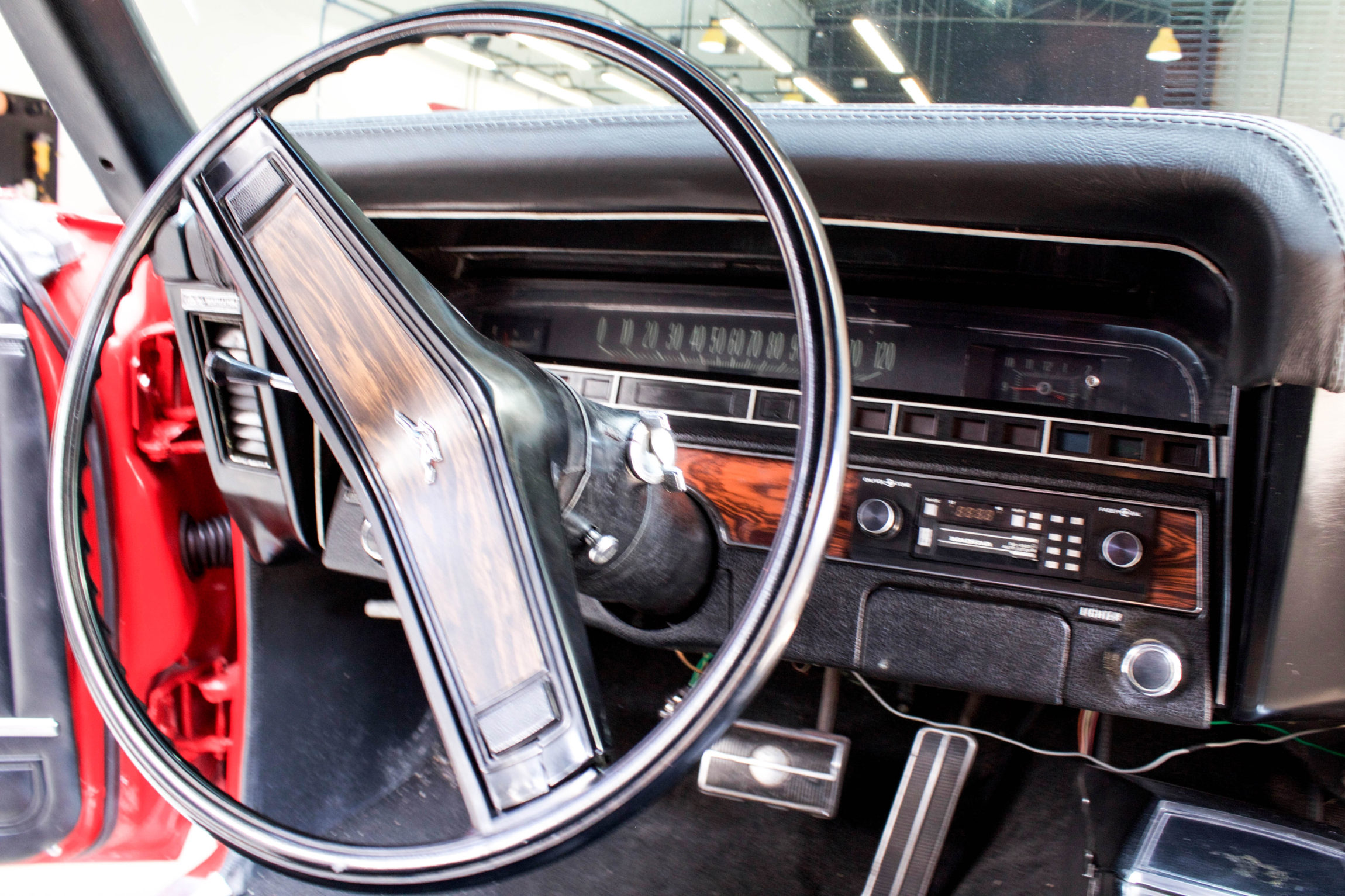 1969 Chevrolet Impala Coupé interior