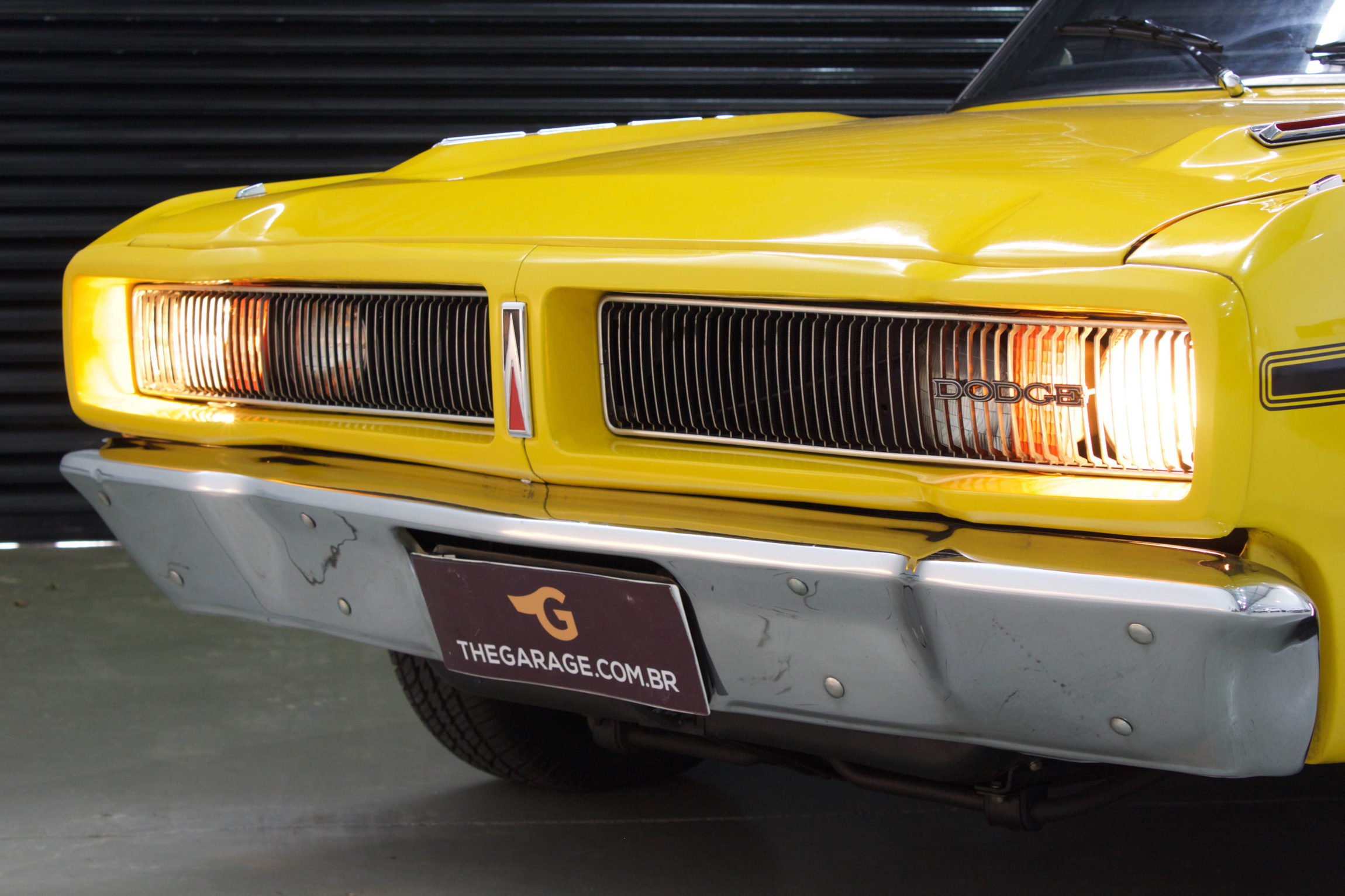 1975 Dodge Charger R/T Amarelo