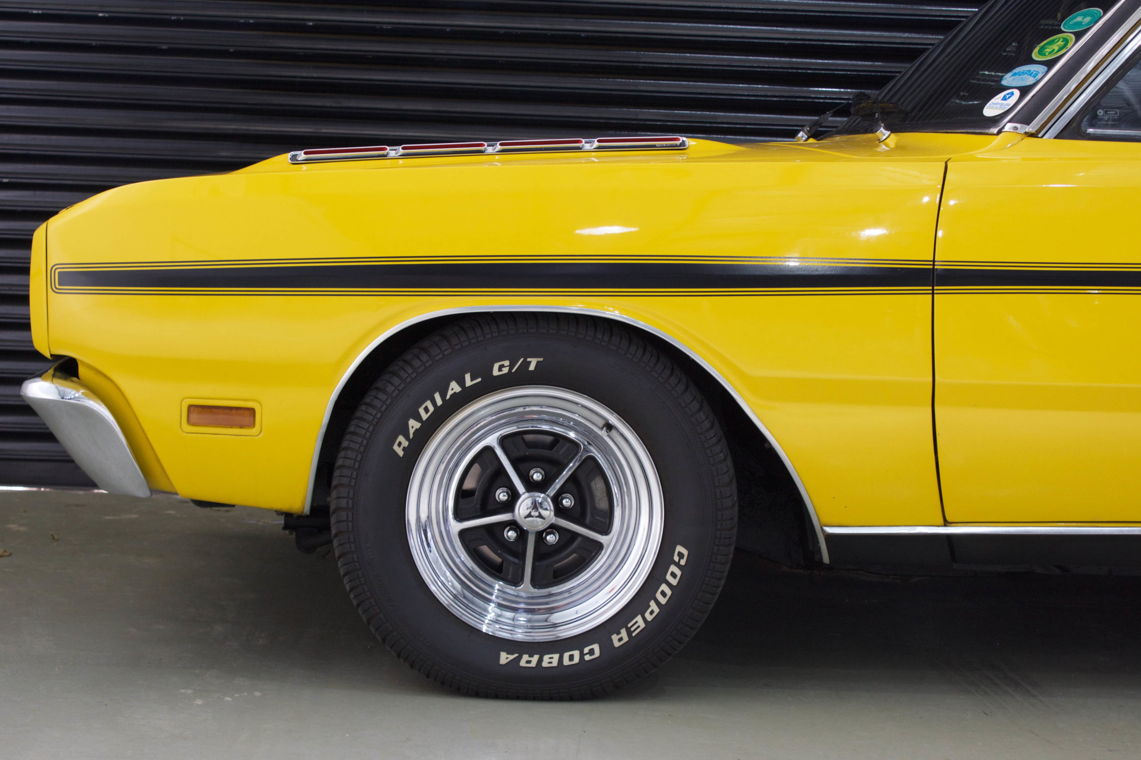 1975 Dodge Charger R/T Amarelo