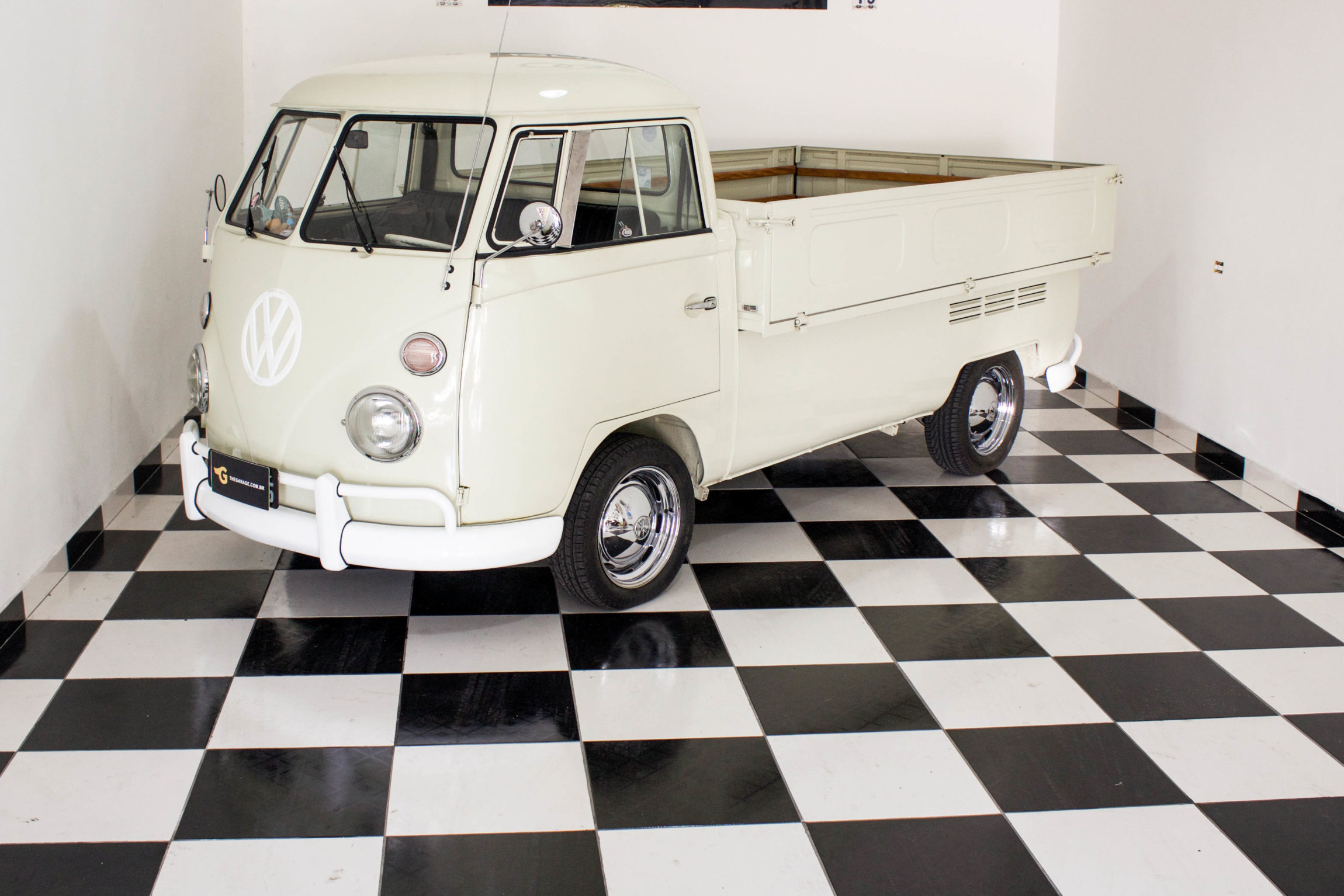 1974-Vw-Kombi-Pick-up-thegarage