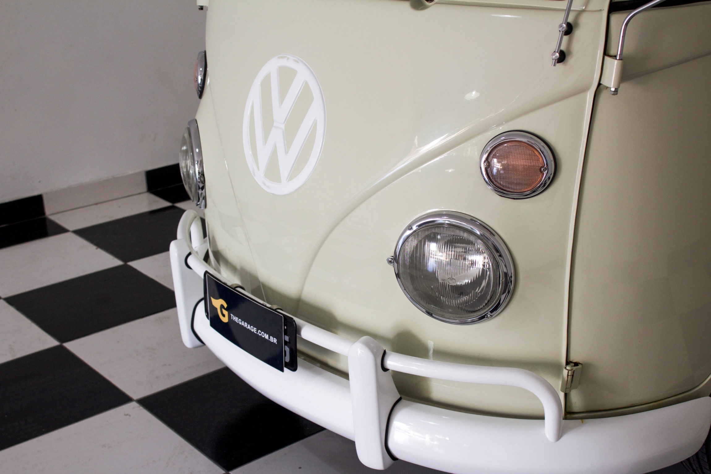 √1974-Vw-Kombi-Pick-up-thegarage