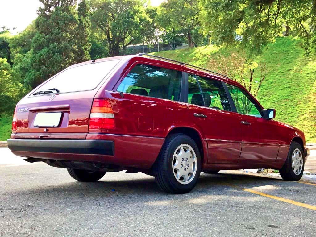 1991-Mercedes-benz-300TE-thegarage-08