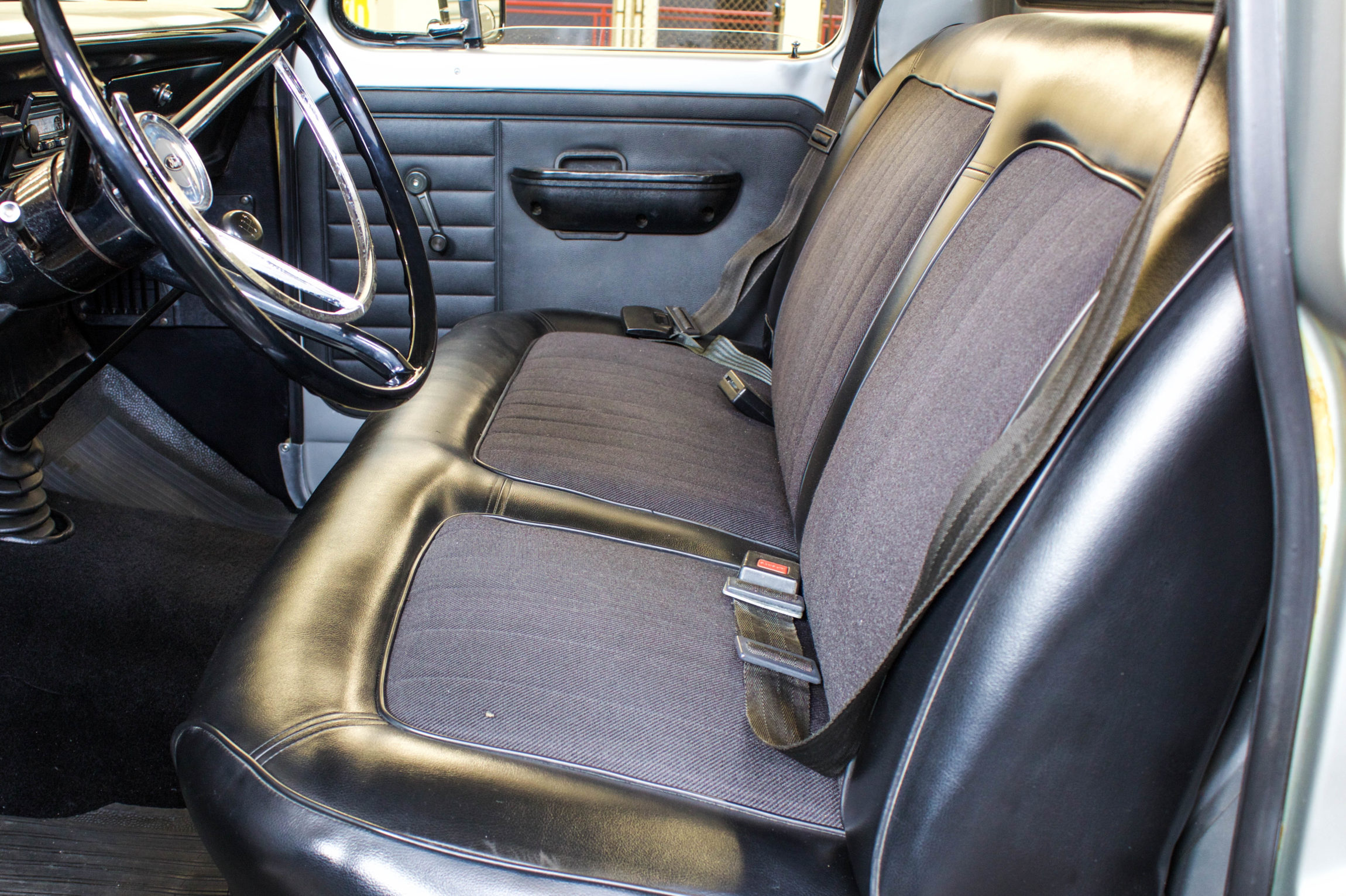 1980 Ford F-100 interior