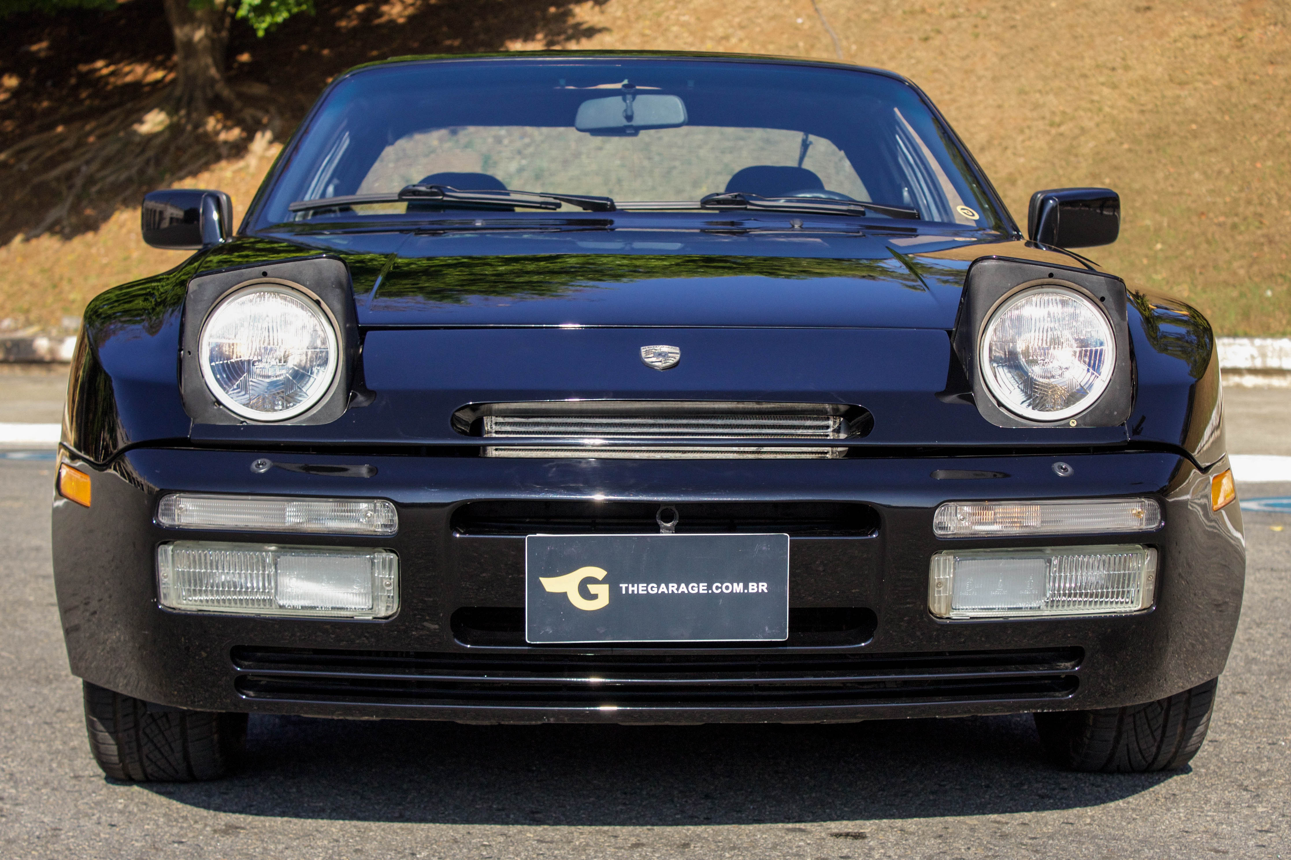 1986 Porsche 944 Turbo farois escamotiáveis