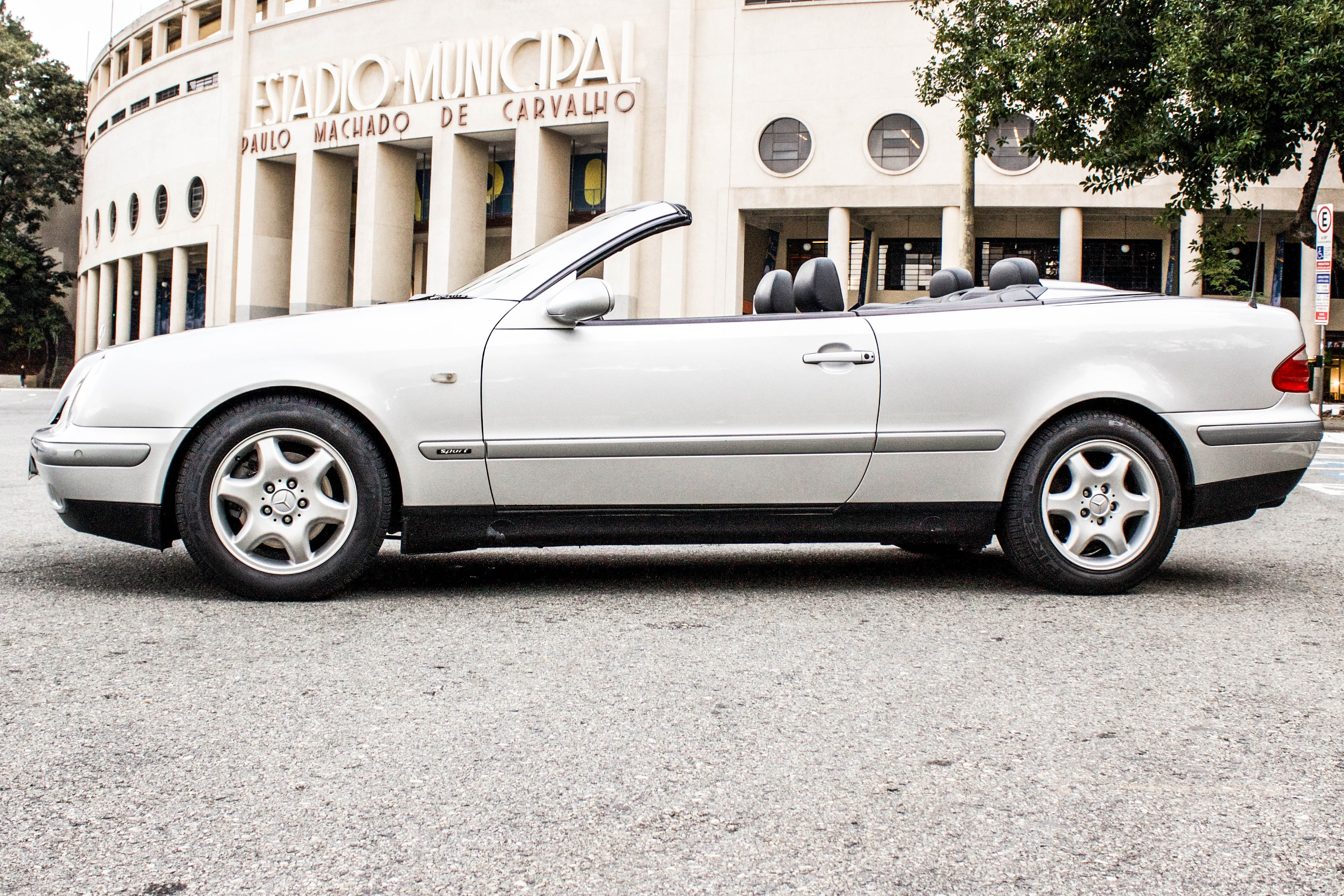 Mercedes-Benz-CLK320-Cabriolet