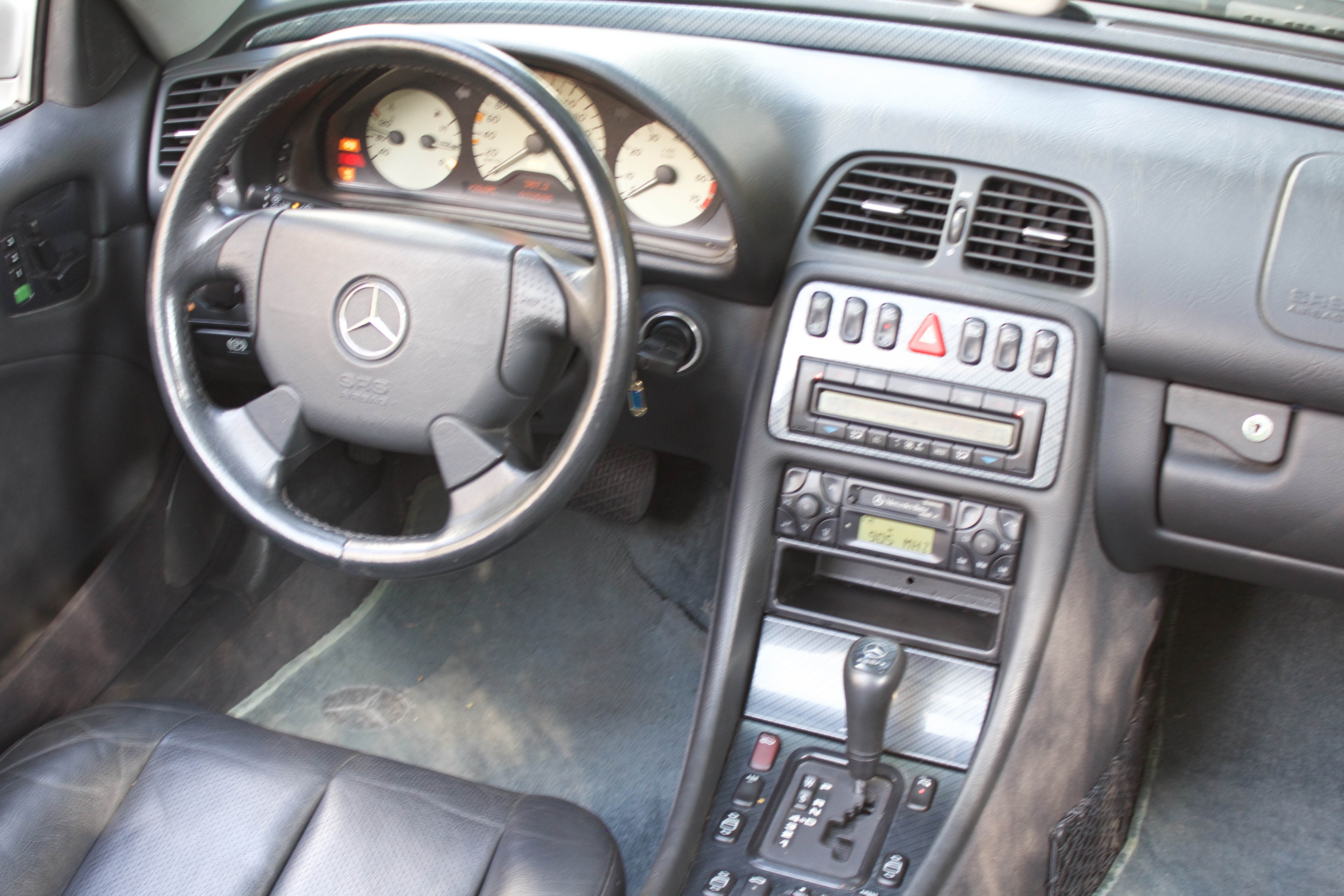 Mercedes-Benz-CLK320-Cabriolet