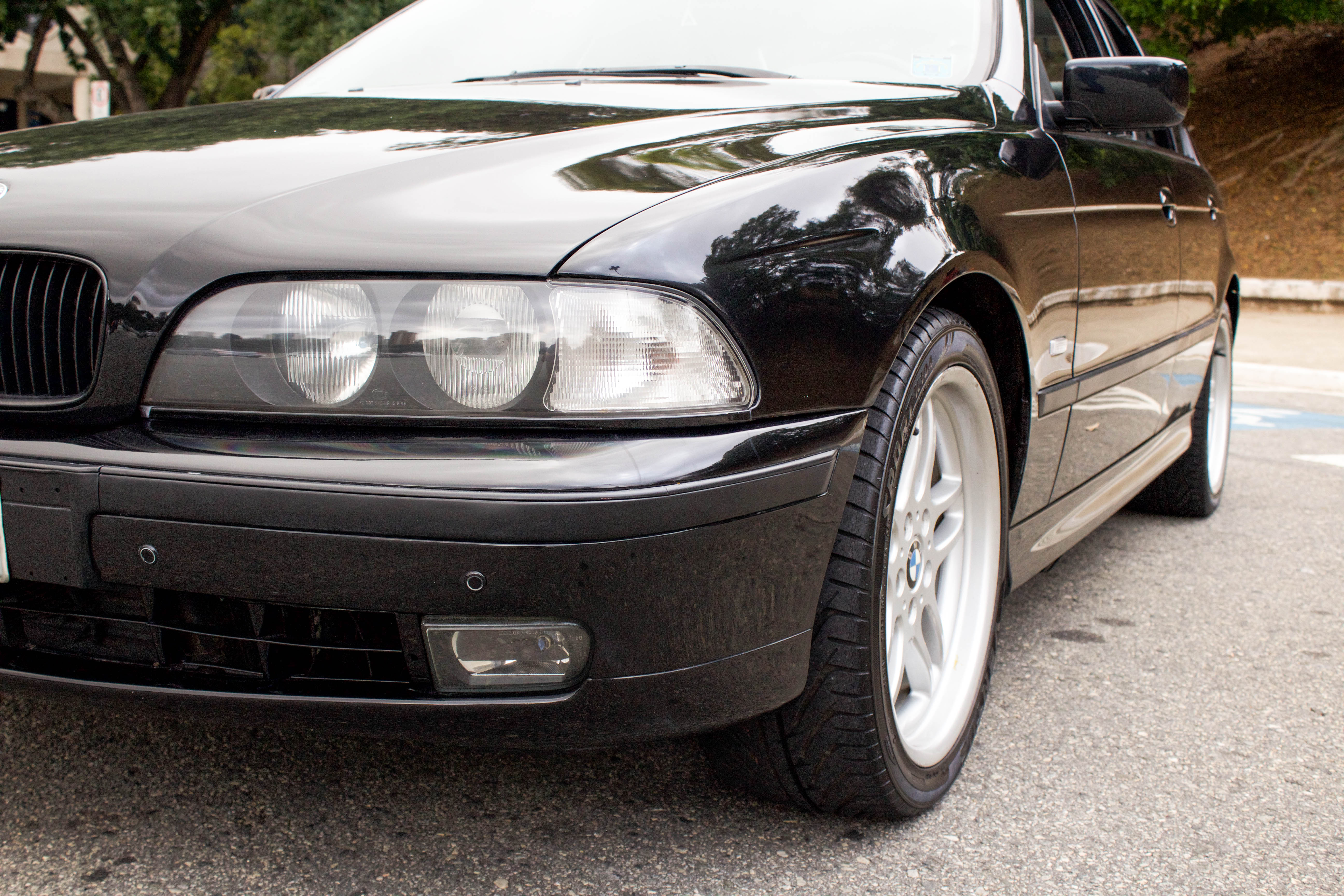 BMW-528i-E39