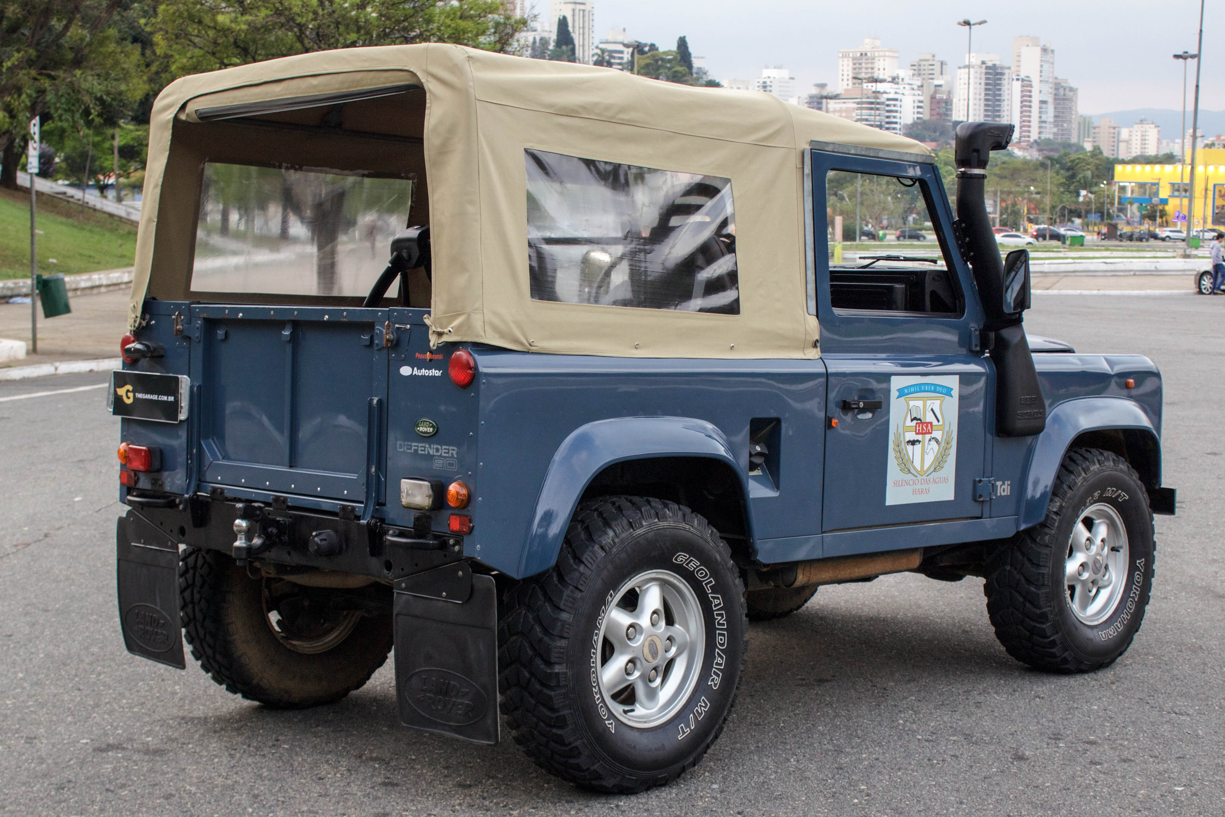 1997-land-rover-defender-soft-top