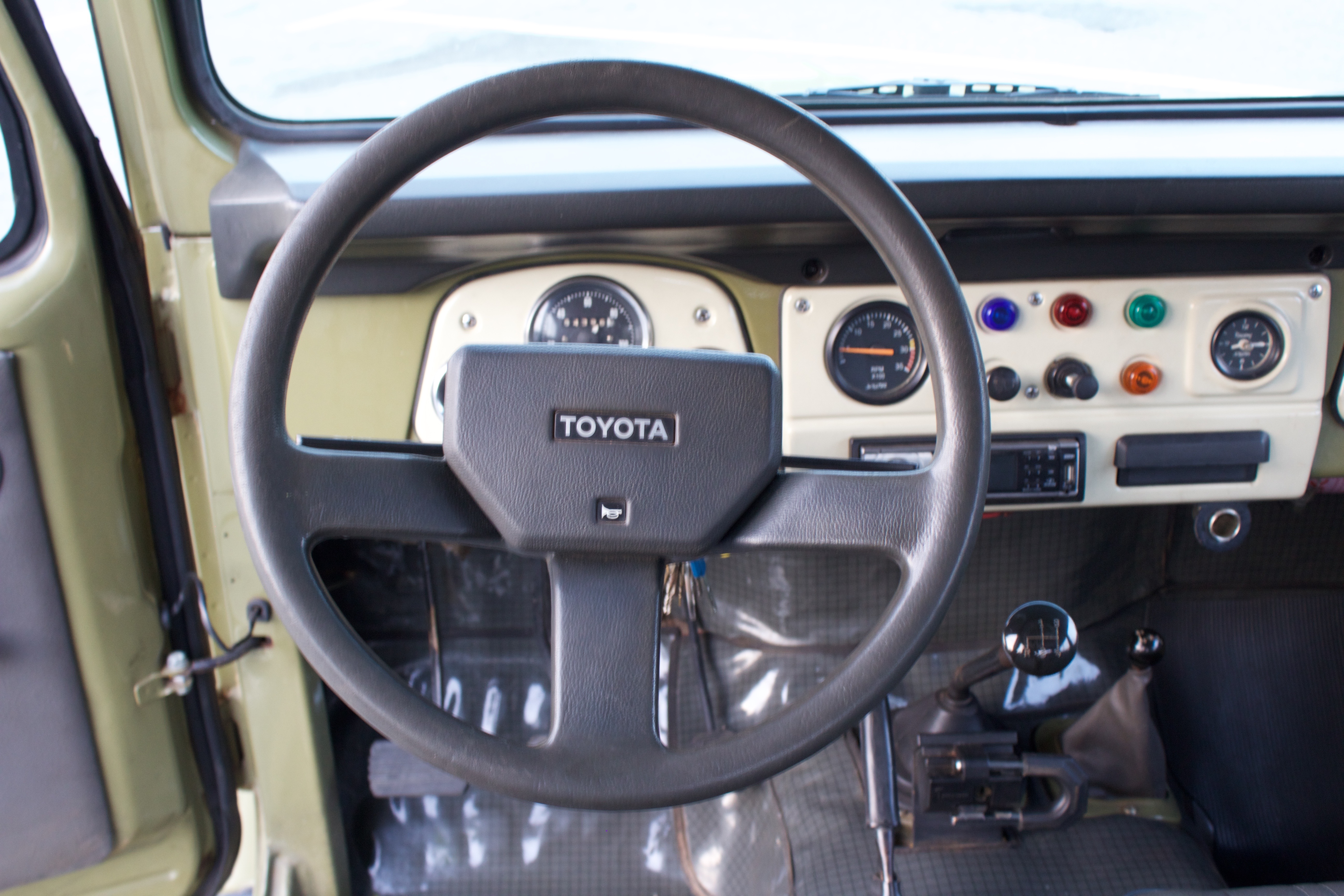 1981 Toyota Bandeirante a venda na the garage loja de carros antigos