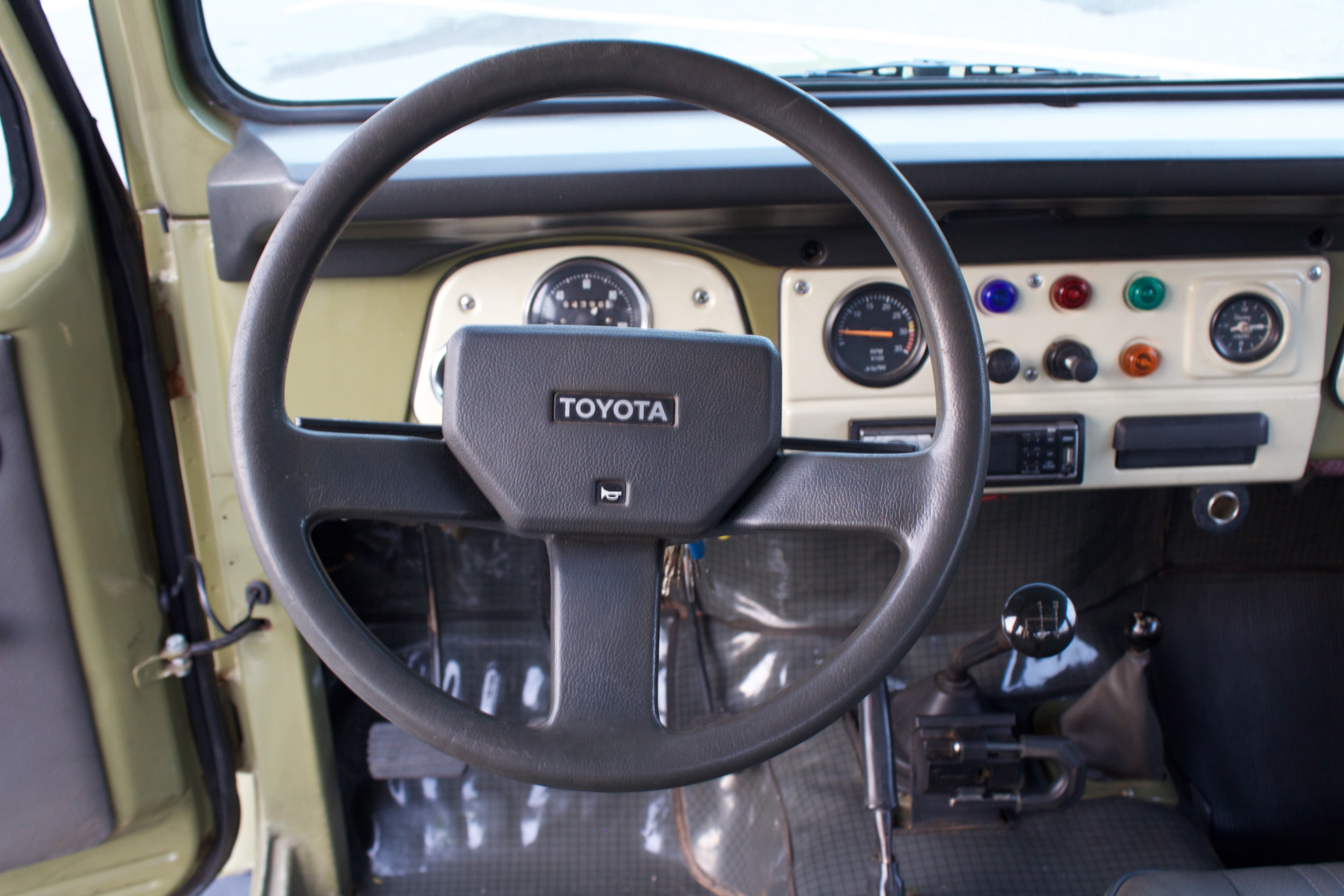 1981 Toyota Bandeirante a venda na the garage loja de carros antigos