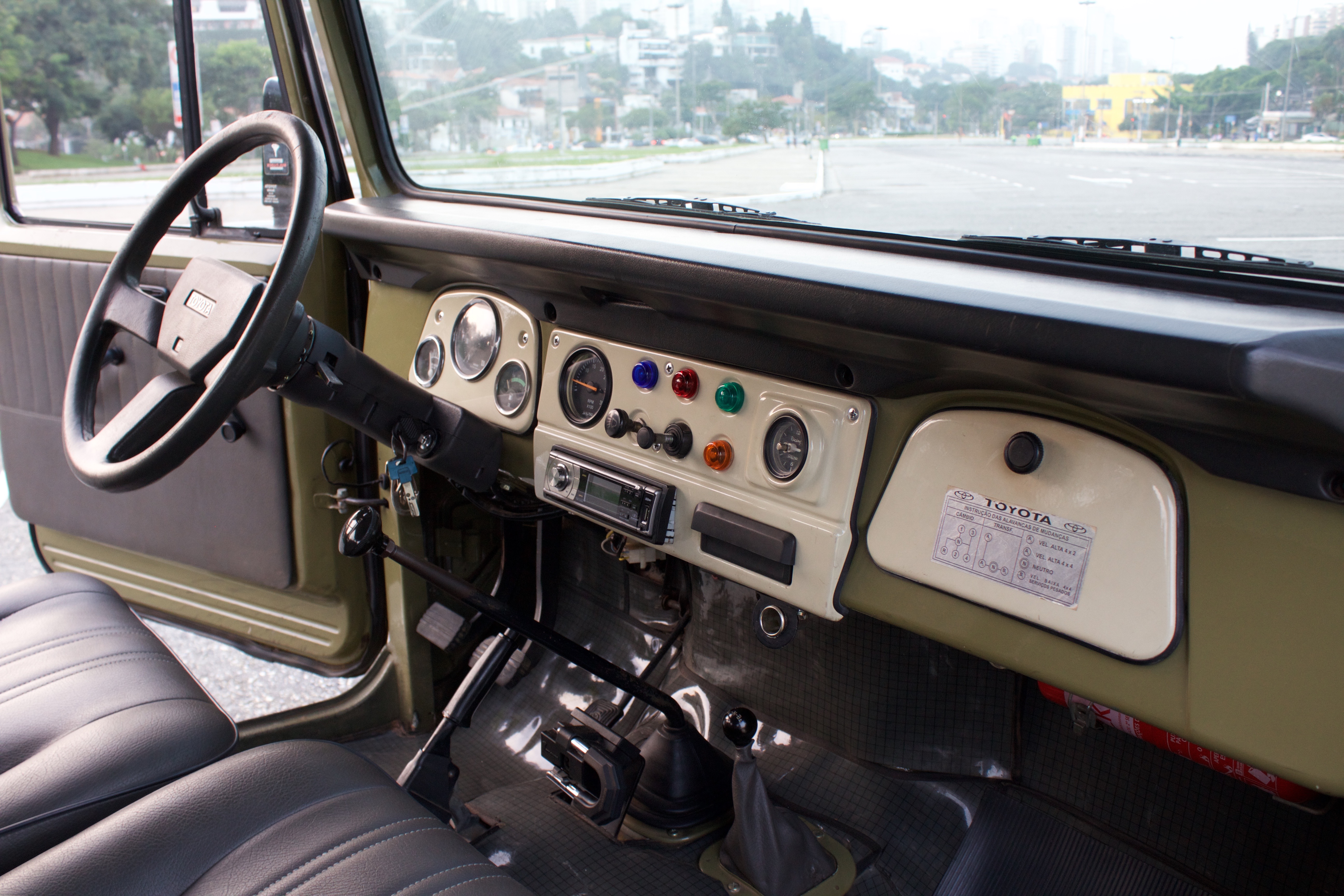 1981 Toyota Bandeirante a venda na the garage loja de carros antigos