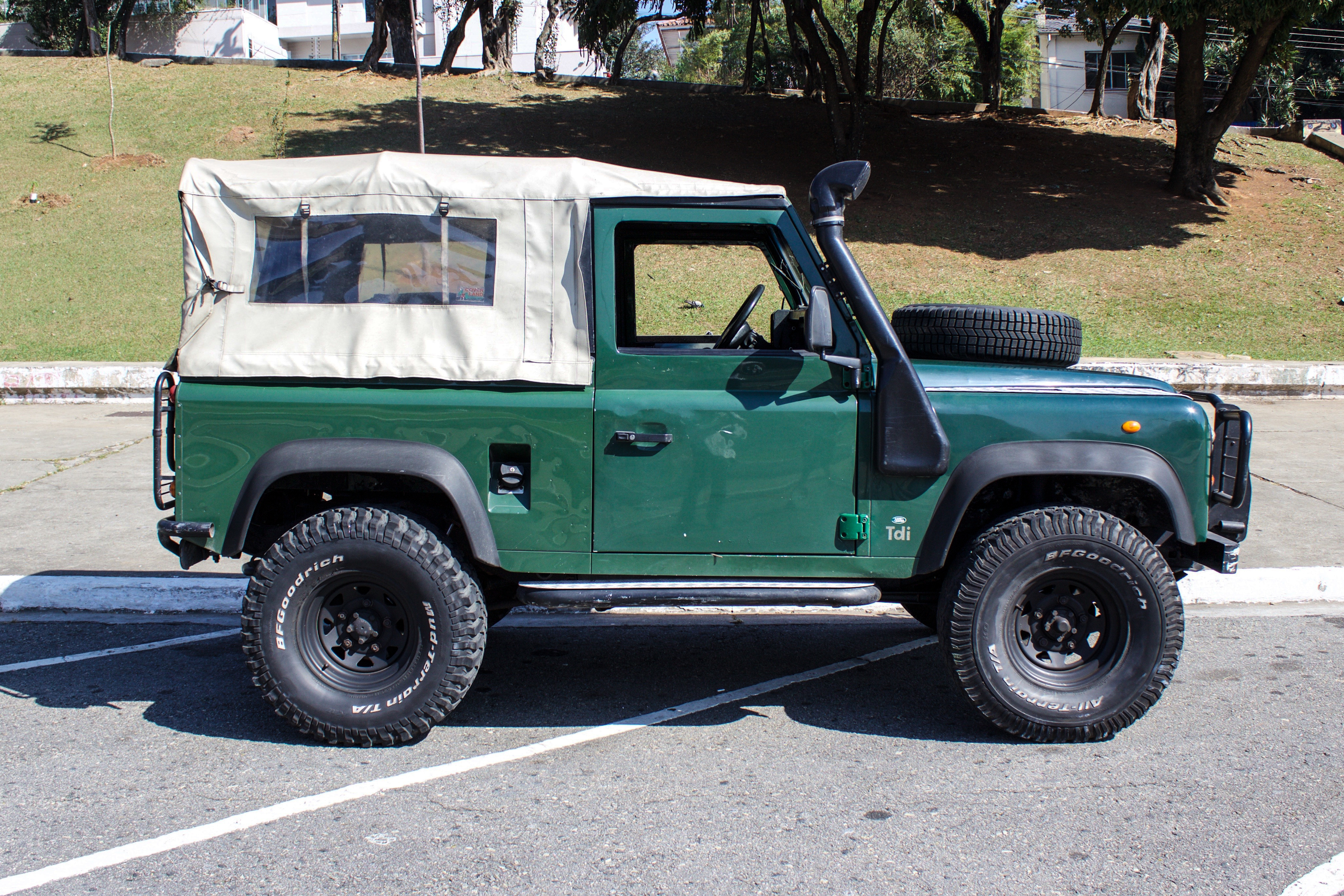 1997 Land R1997 Land Rover Defender Soft Top