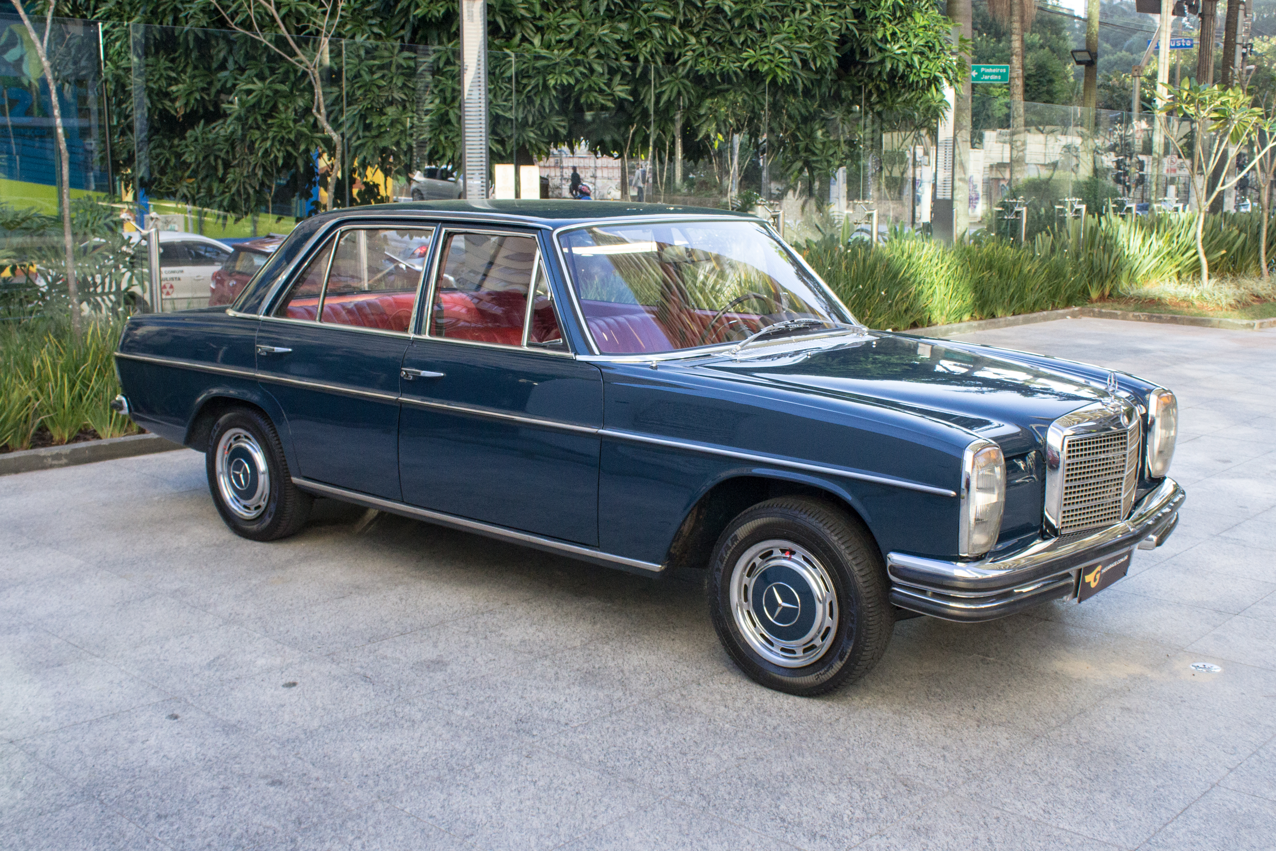 1969 Mercedes Benz 250 W114