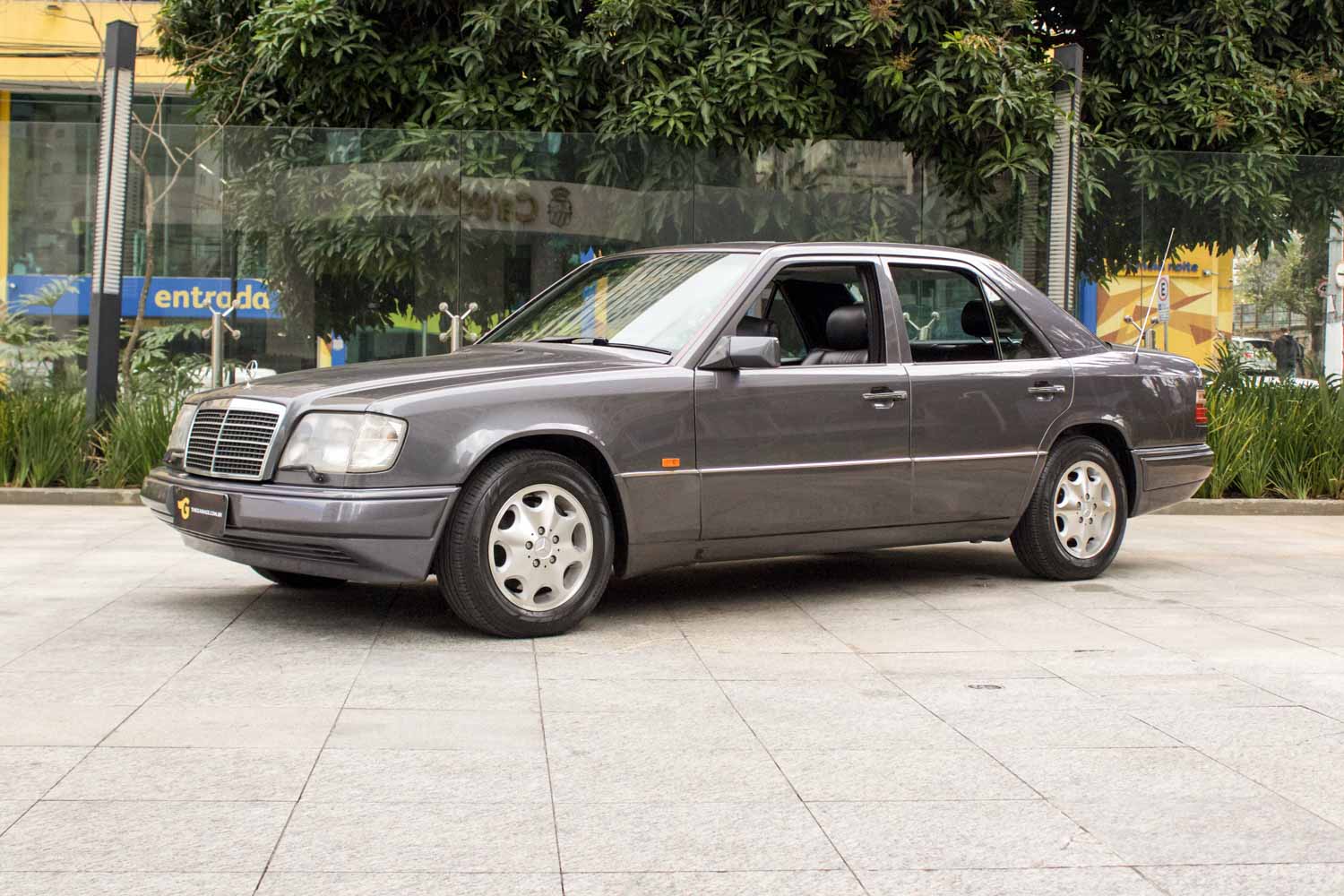 1995 Mercedes Benz E320