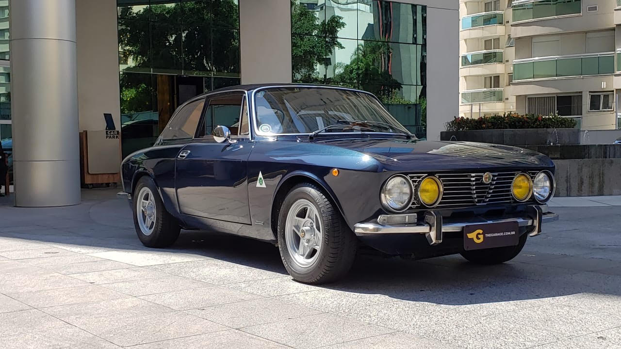 1974 Alfa Romeo GTV 2000