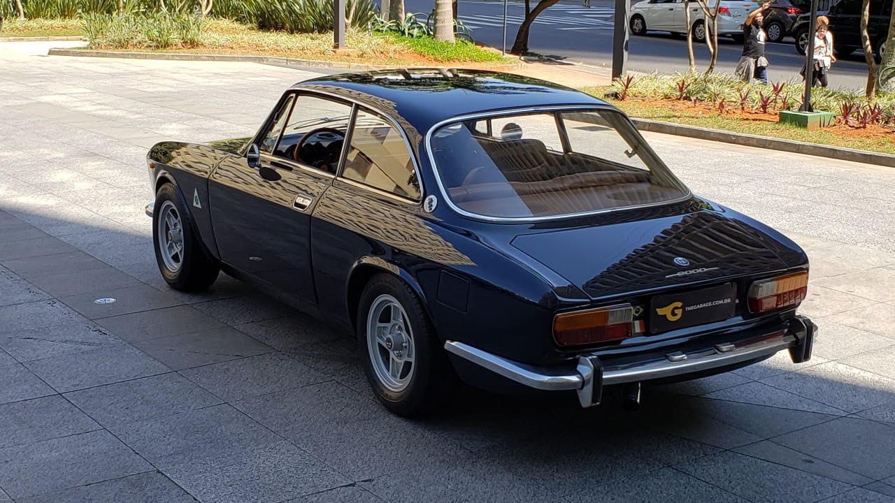 1974 Alfa Romeo GTV 2000