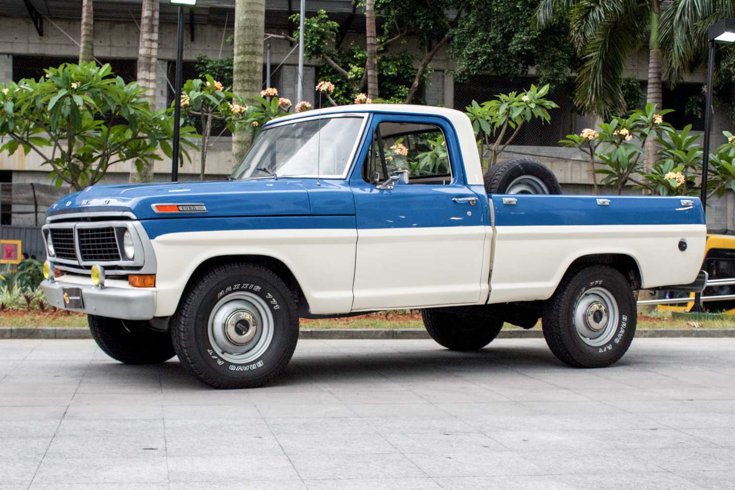 1977 Ford F100 A VENDA