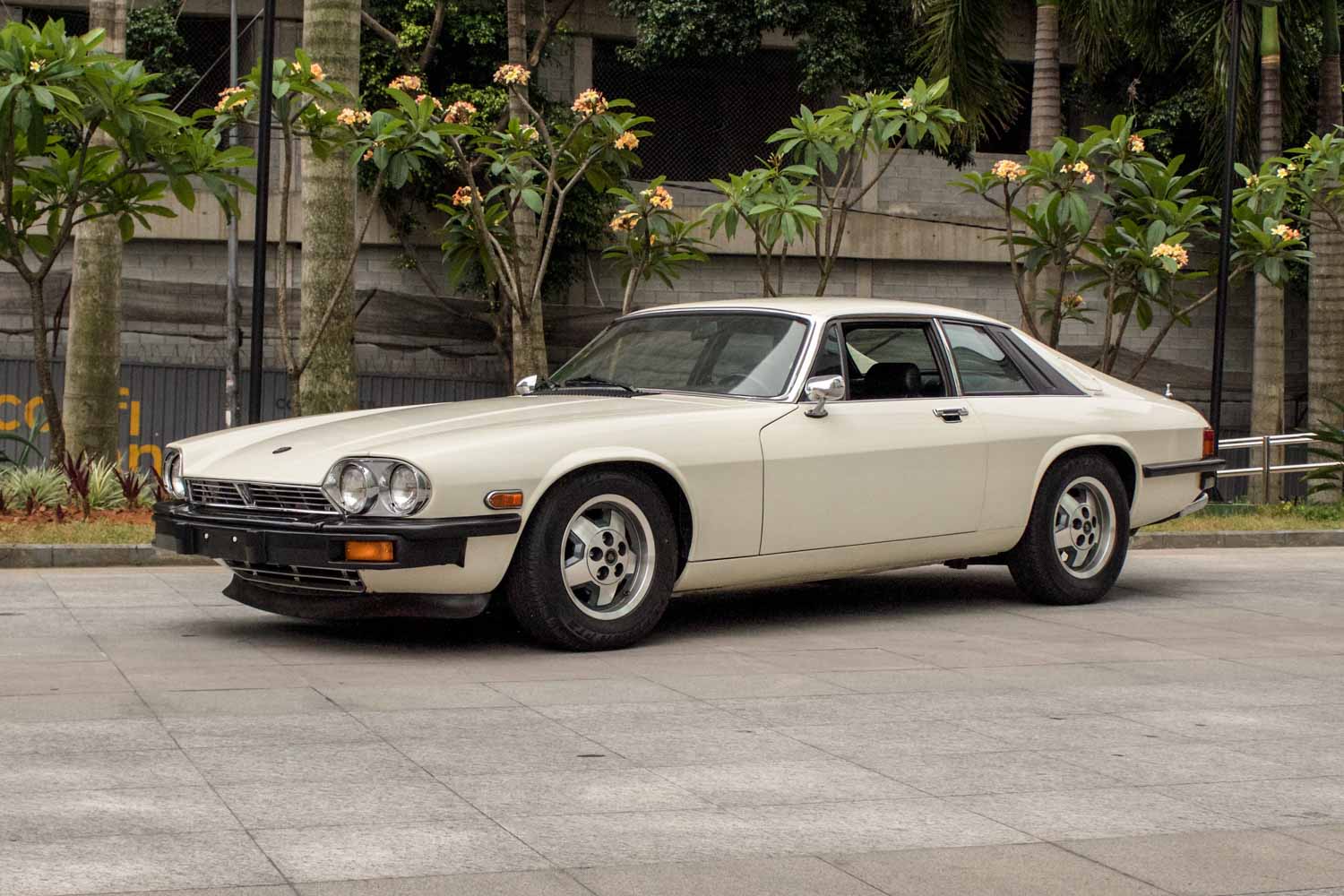 1977 Jaguar XJ-S V12 Coupé a venda