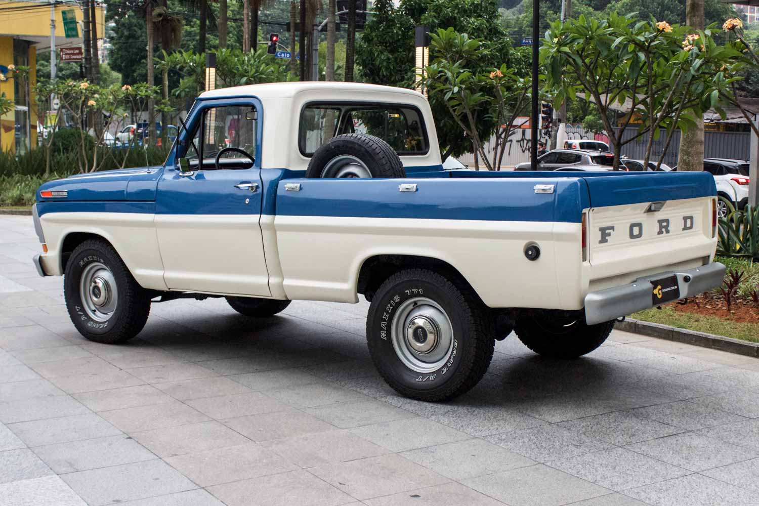 1977 Ford F100 A VENDA