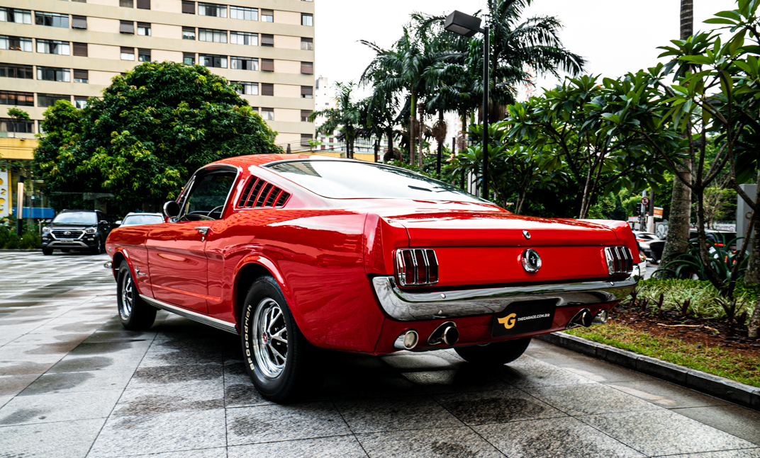 1965 Ford Mustang Fastback 2 + 2