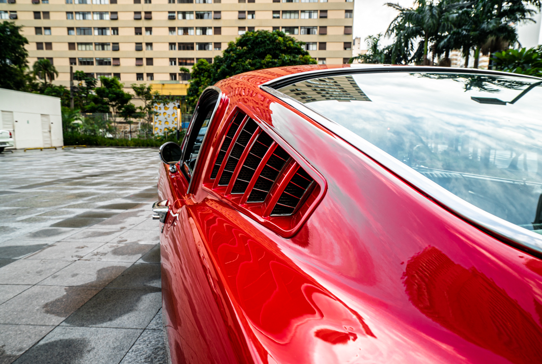 1965 Ford Mustang Fastback 2 + 2