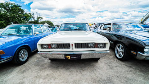 Carros antigos no Campo de Marte