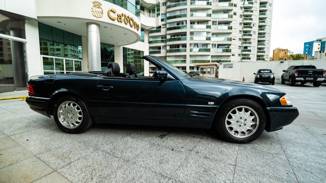 Mercedes-Benz SL 320 1997 à venda na The Garage