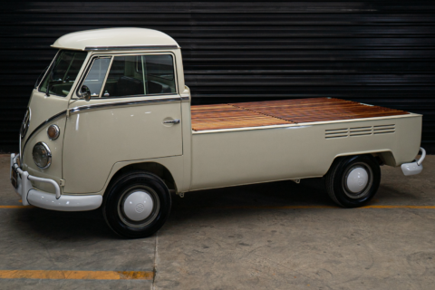 1975 VW Kombi Pick-up Cabrita