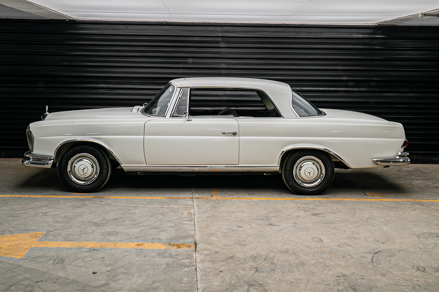 1966 Mercedes Benz 250 SE Coupé (Charuto)