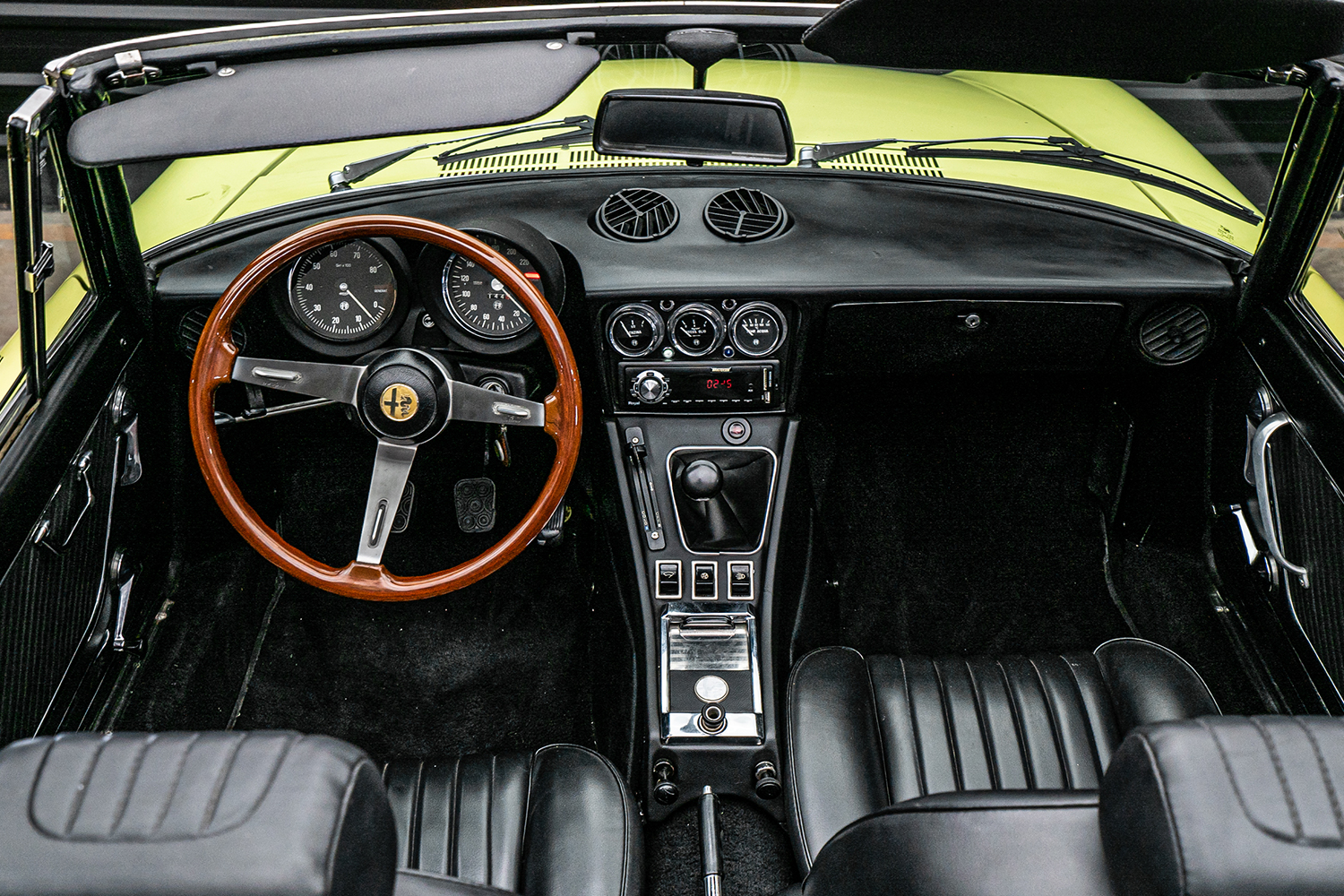 1974 Alfa Romeo Spider 2000