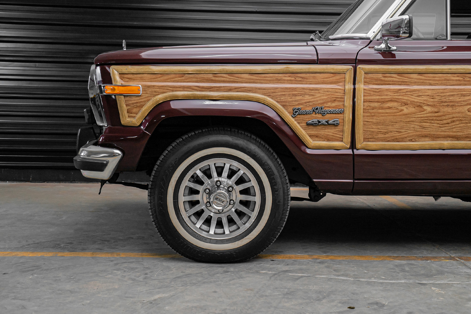 1990 Jeep Grand Wagoneer