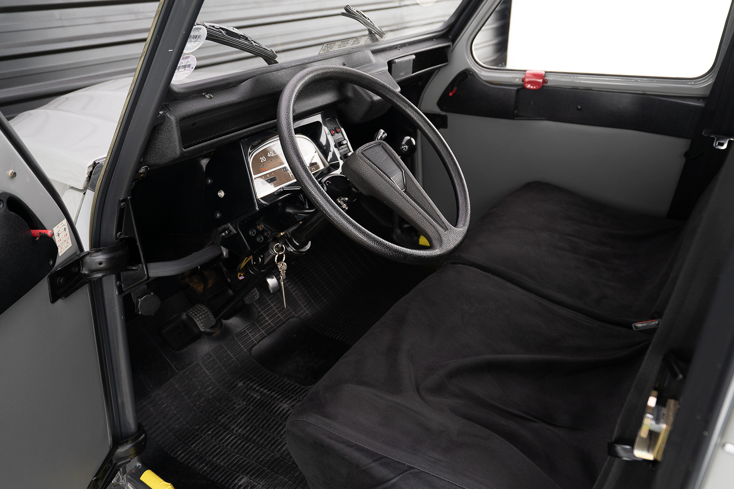 Citröen 2CV interior