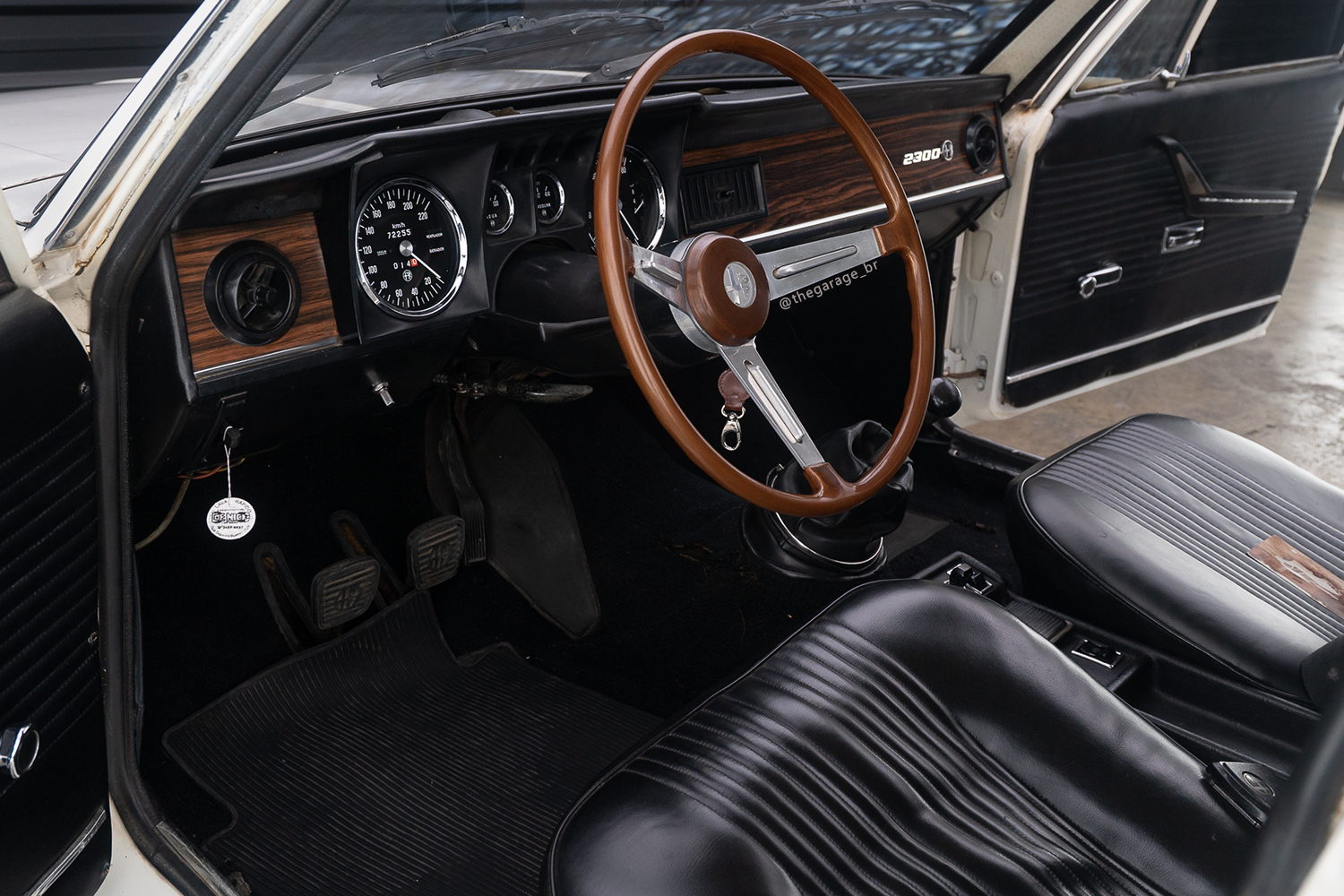 Interior Alfa Romeo 2300ti