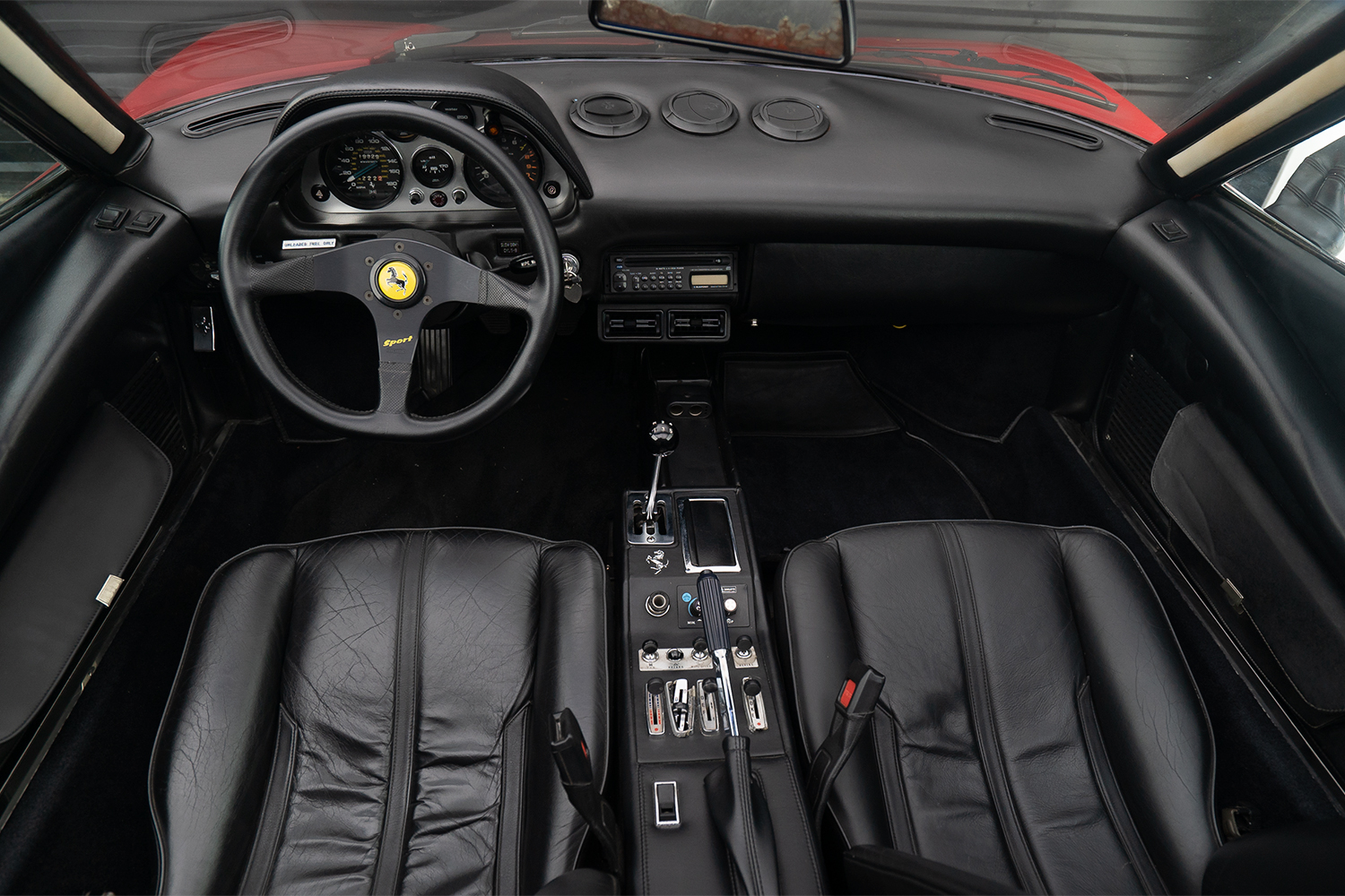 Ferrari 308 GTS 1978 interior