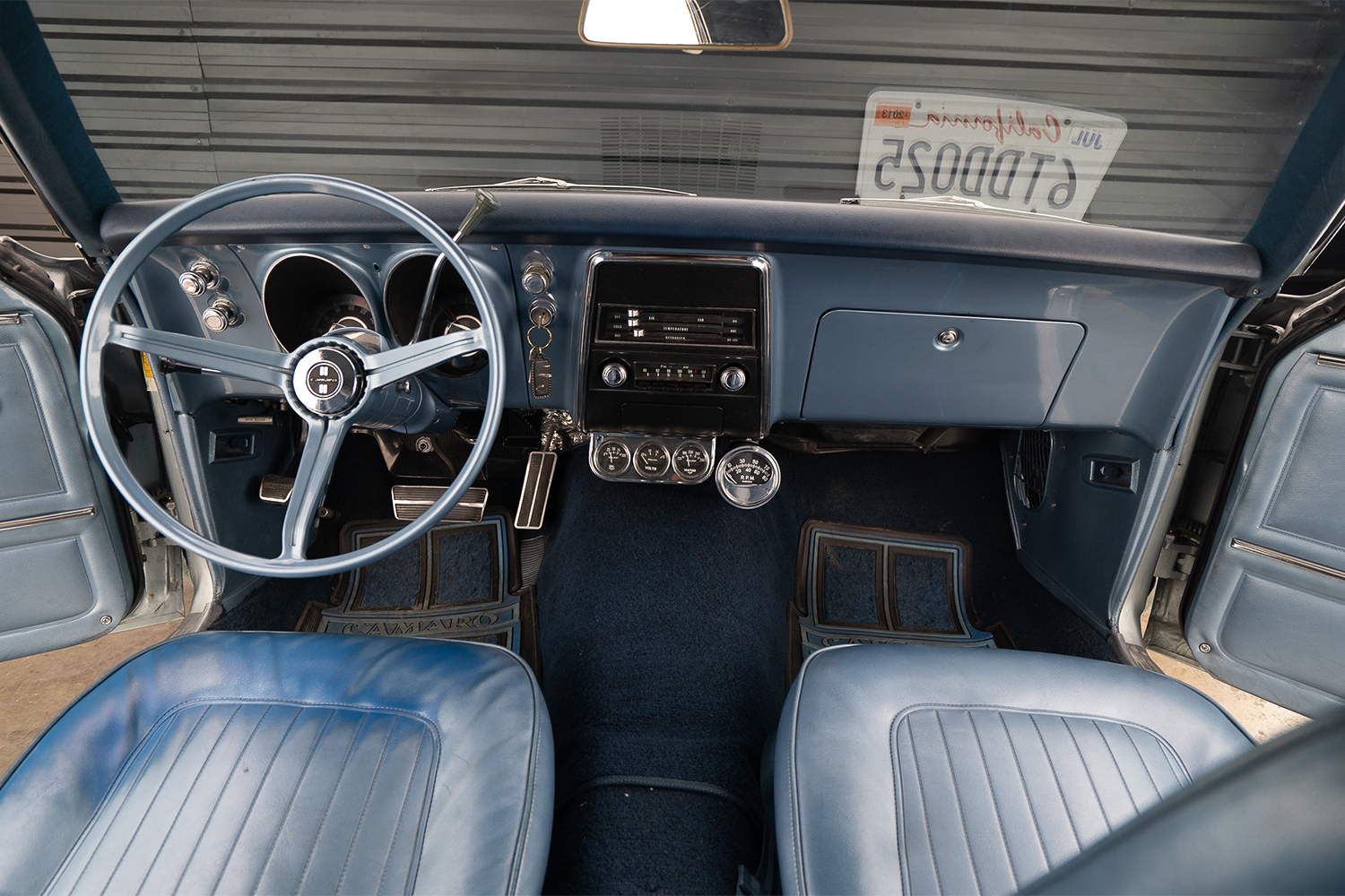 Chevrolet Camaro SC interior