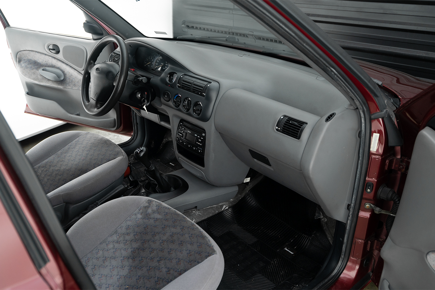 Ford Escort GLX 16V interior