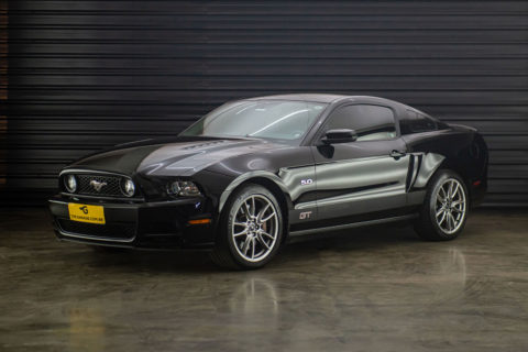 2013-mustang-gt-premium-a-venda-sao-paulo-sp-for-sale-the-garage-classicos-a-carros-antigos