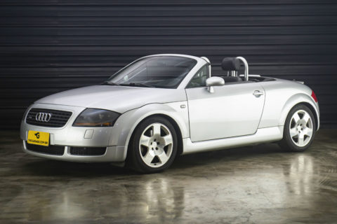 2000-audi-tt-roadster-225-a-venda-sao-paulo-sp-for-sale-the-garage-classicos-a-melhor-loja-de-carros-antigos-acervo-de-carros--2