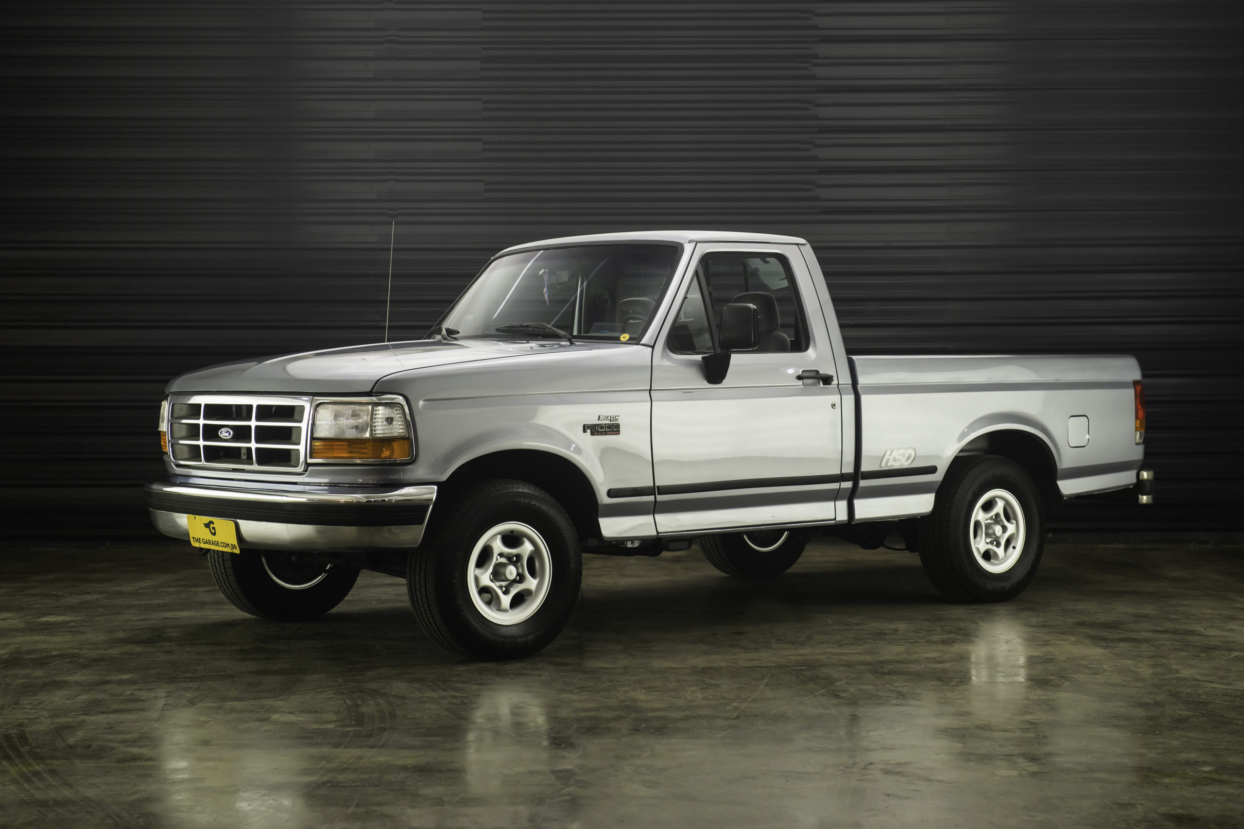 ford-f1000-xlt-the-garage-for-sale-em-sp-01