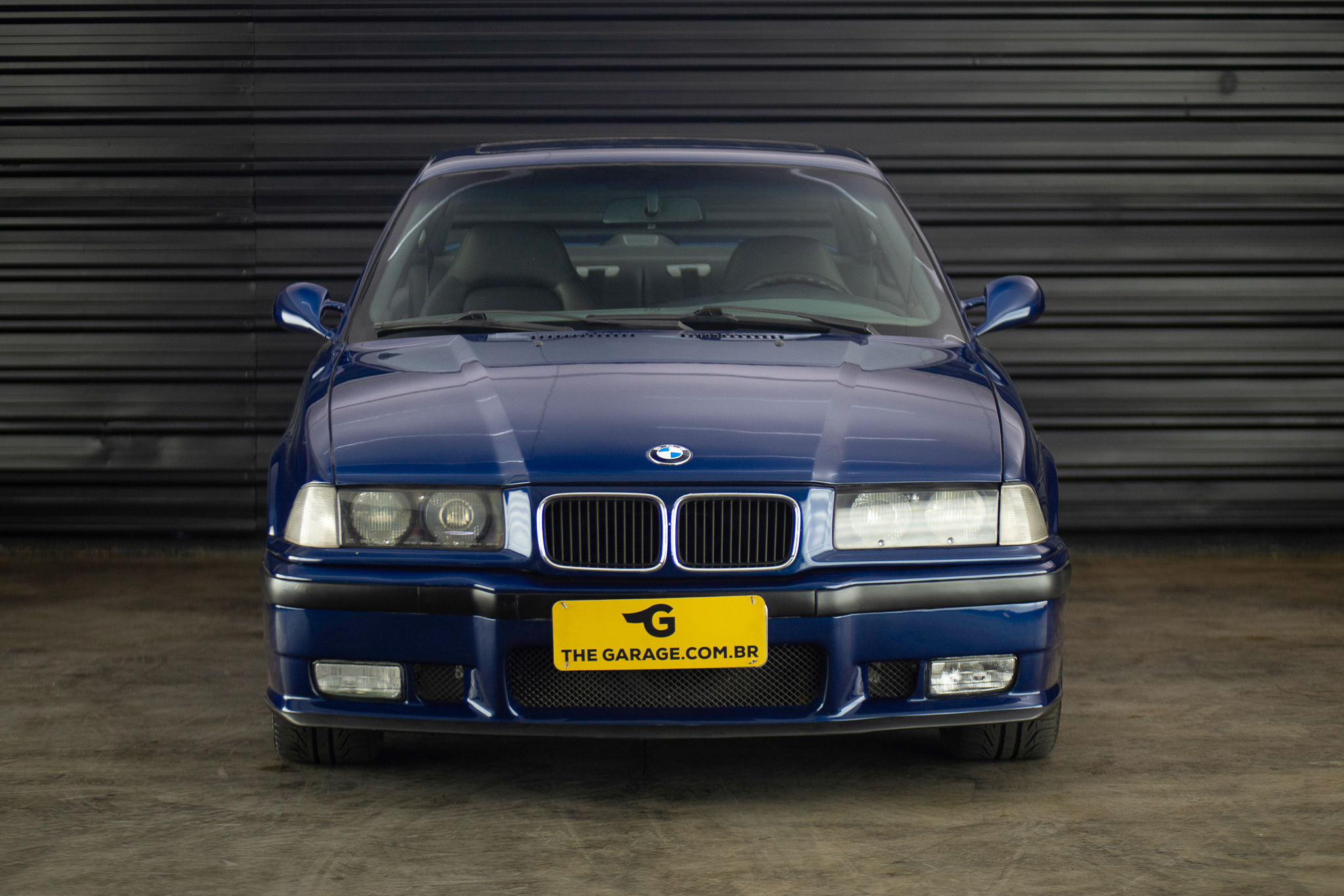 1995-BMW-M3-E36-a-venda-sao-paulo-sp-for-sale-the-garage-classicos-a-melhor-loja-de-carros-antigos-acervo-de-carros-3