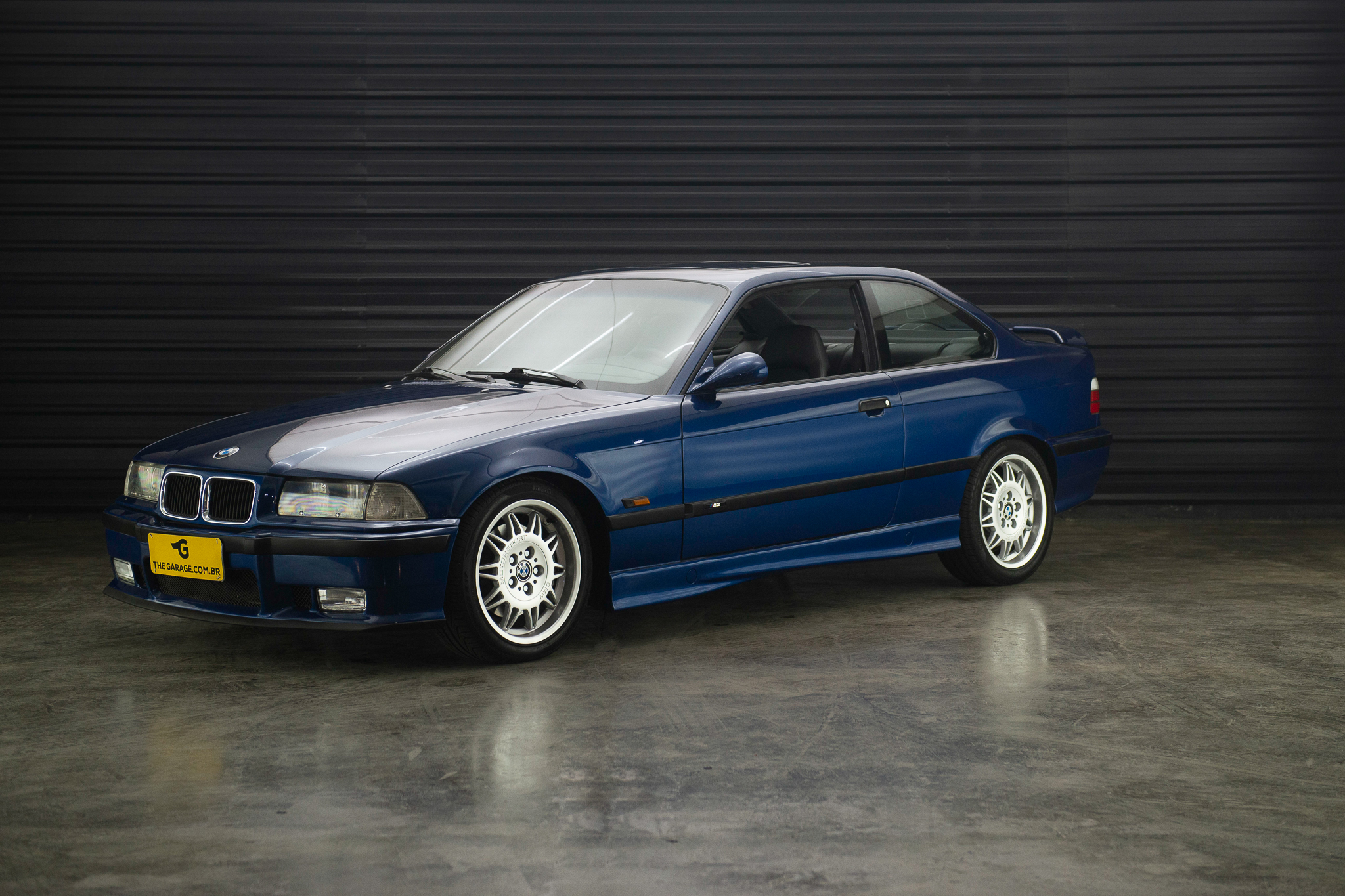 1995-BMW-M3-E36-a-venda-sao-paulo-sp-for-sale-the-garage-classicos-a-melhor-loja-de-carros-antigos-acervo-de-carros-3