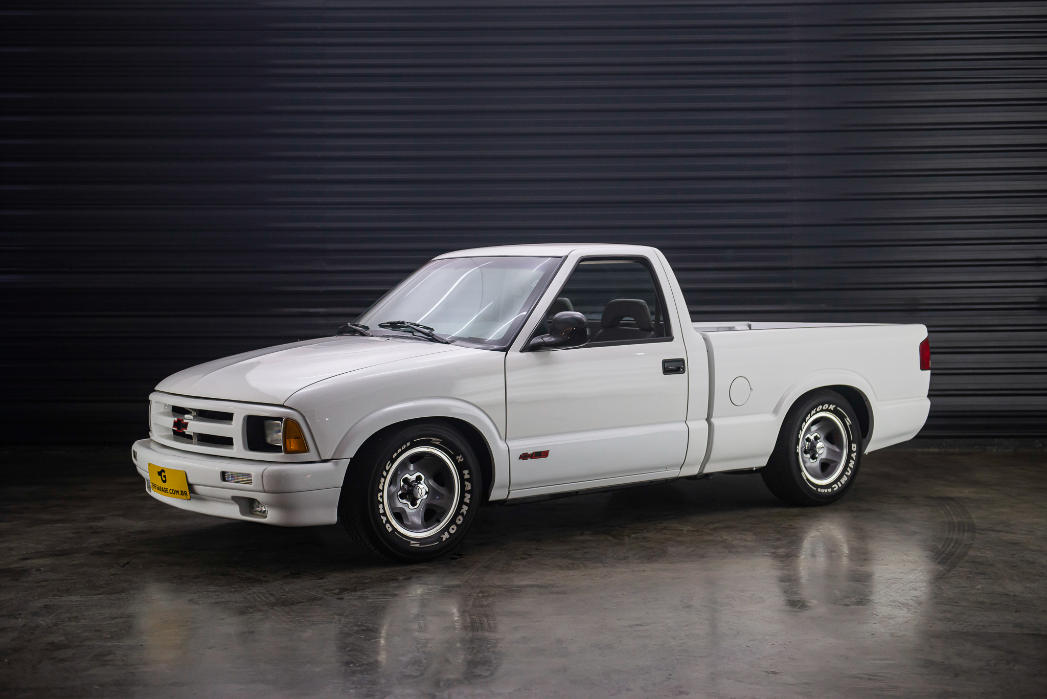 1995-gm-s10-branca-ss-a-venda-sao-paulo-sp-for-sale-the-garage-classicos-a-melhor-loja-de-carros-antigos-acervo-de-carros---42