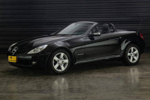 2006-Mercedes-Benz-SLK200-Kompressor-a-venda-sao-paulo-sp-for-sale-the-garage-classicos-a-melhor-loja-de-carros-antigos-acervo-de-carros-4