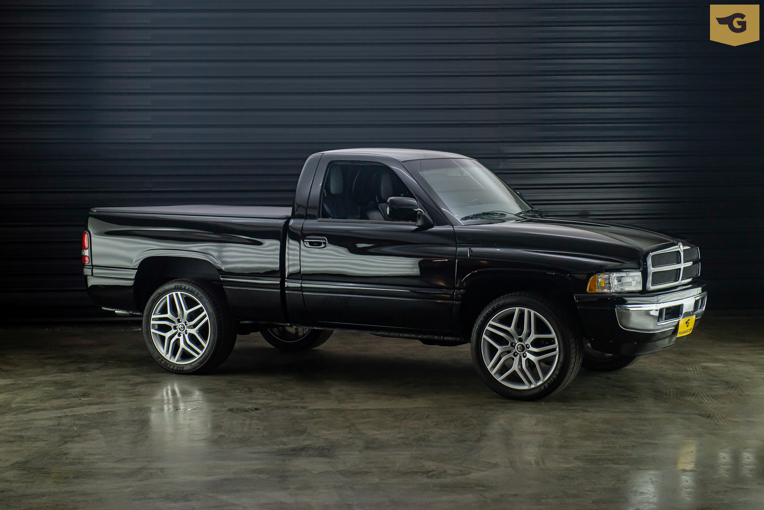 1995-Dodge-ram-1500-v8-a-venda-sao-paulo-sp-for-sale-the-garage-classicos-a-venda-loja-de-carros-antigos-1