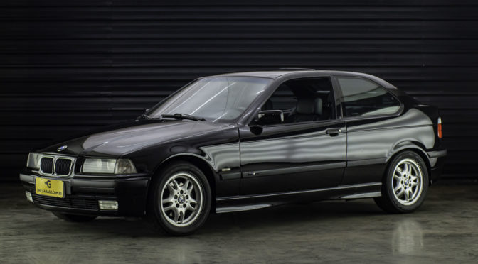 1998 BMW 323 ti preta a venda the garage